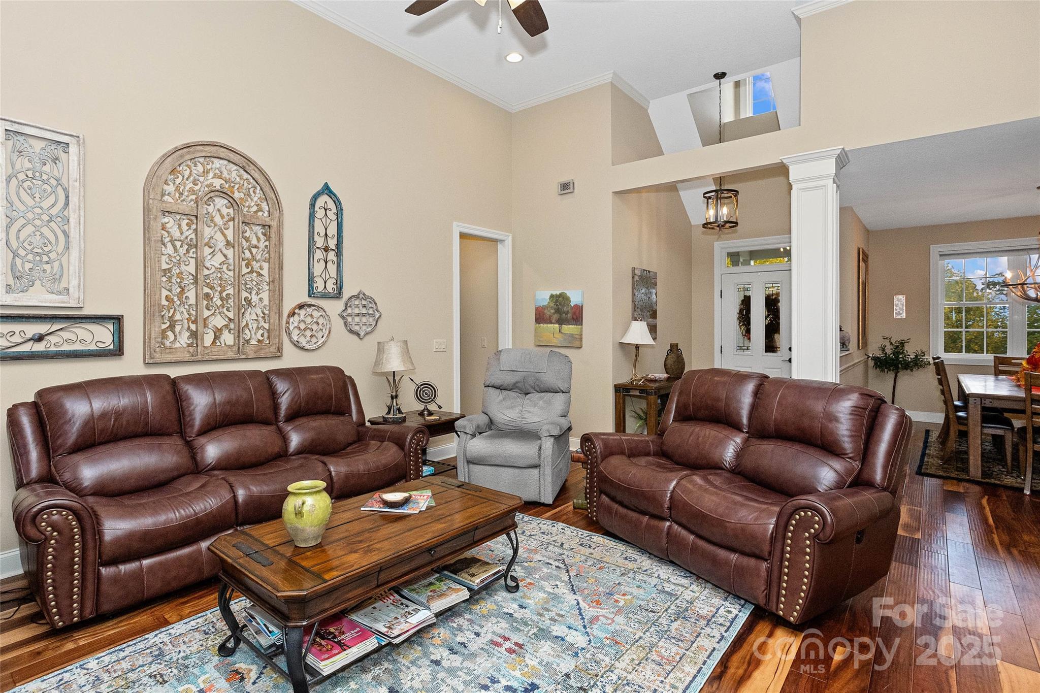 735 Bills Mountain Trail Property Photo 5