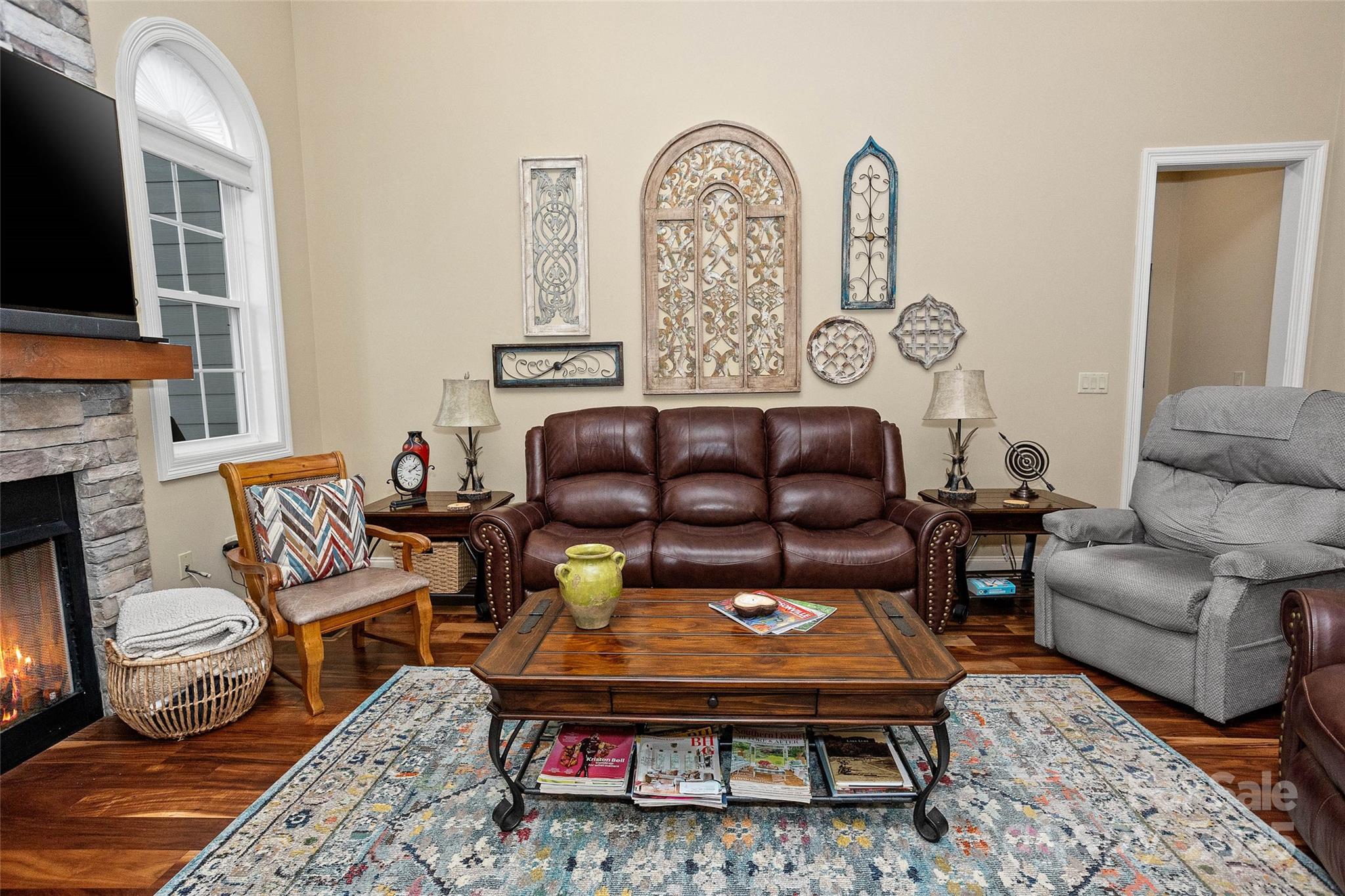 735 Bills Mountain Trail Property Photo 8