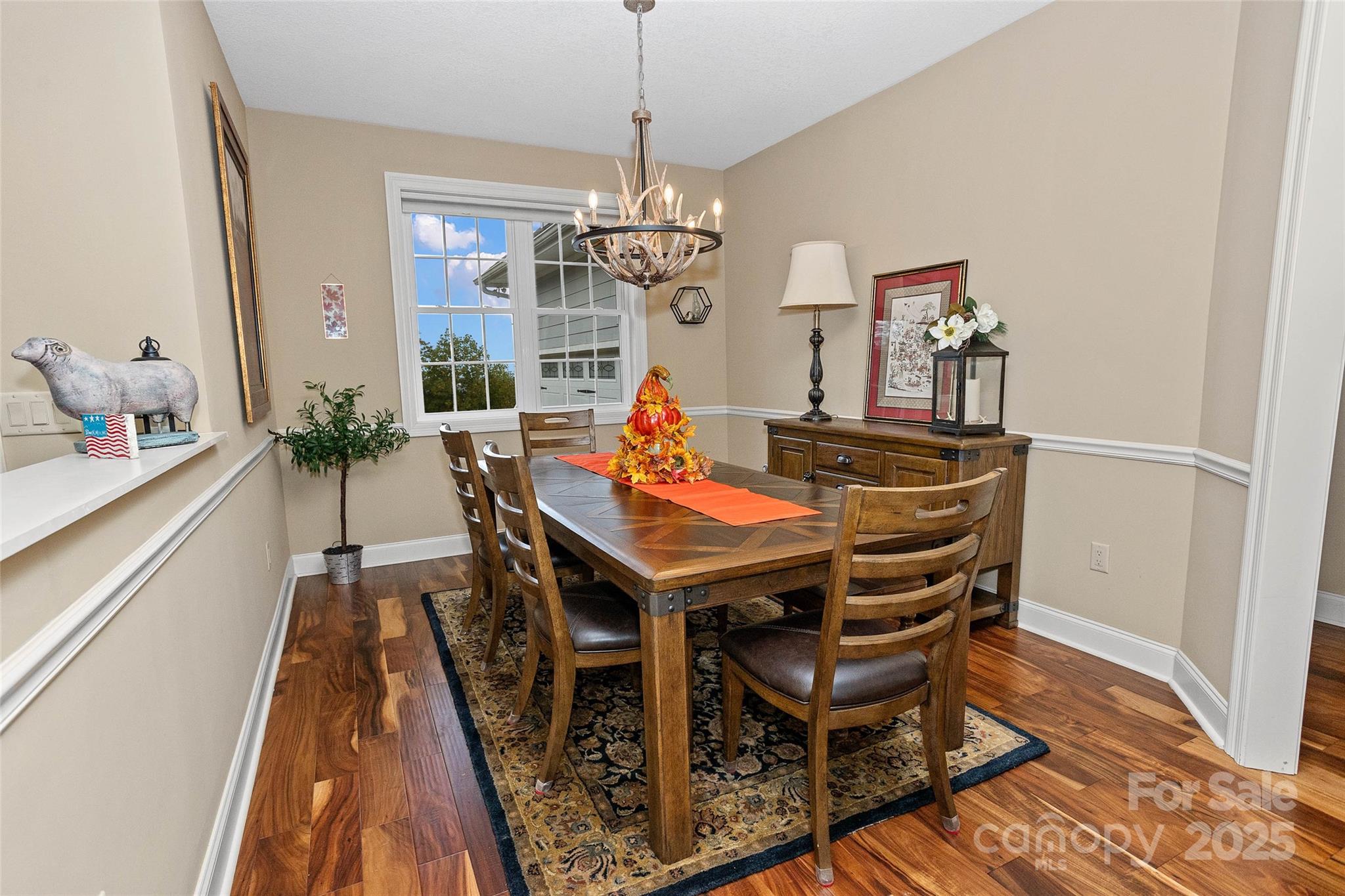 735 Bills Mountain Trail Property Photo 9