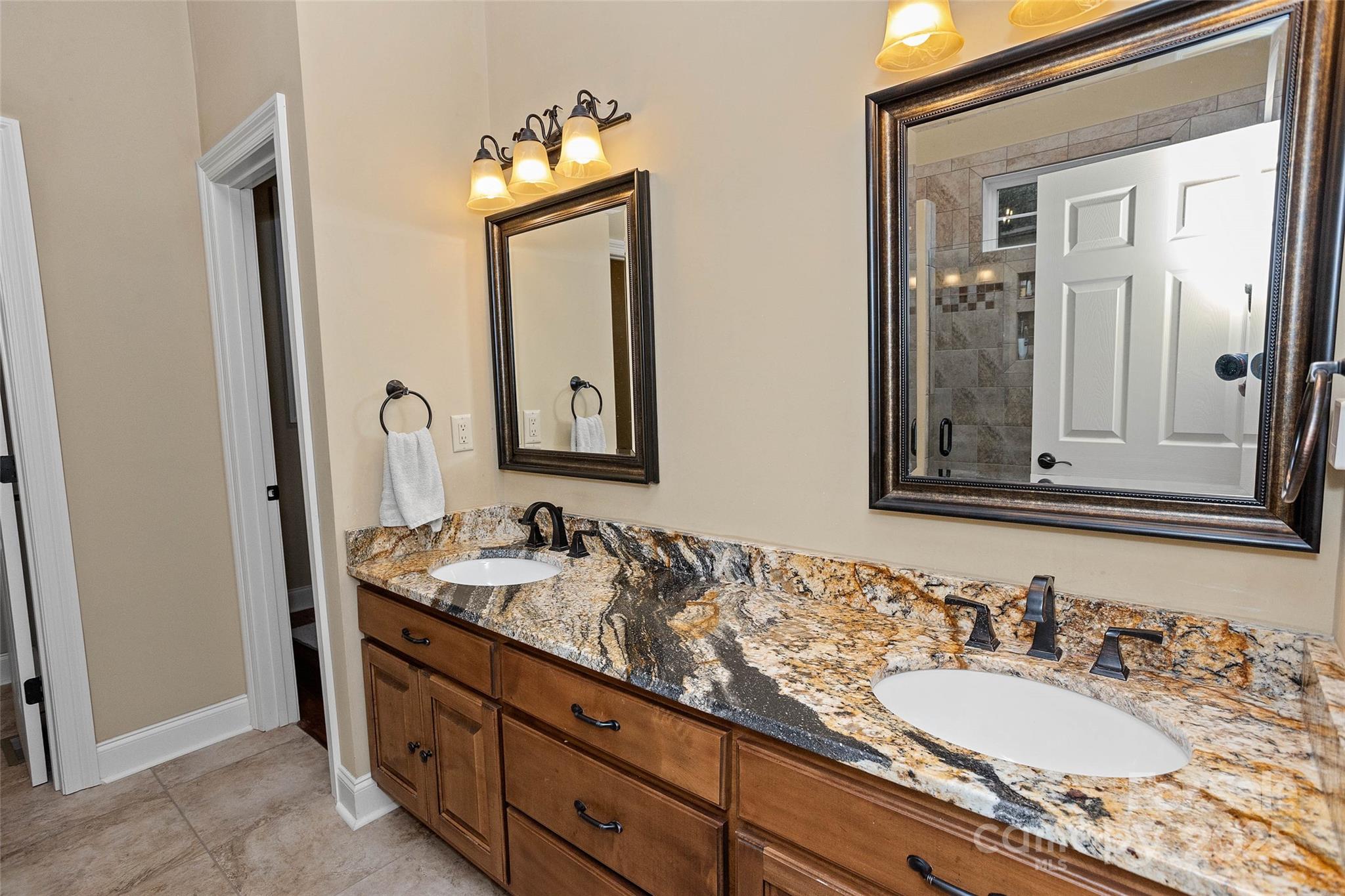 735 Bills Mountain Trail Property Photo 20