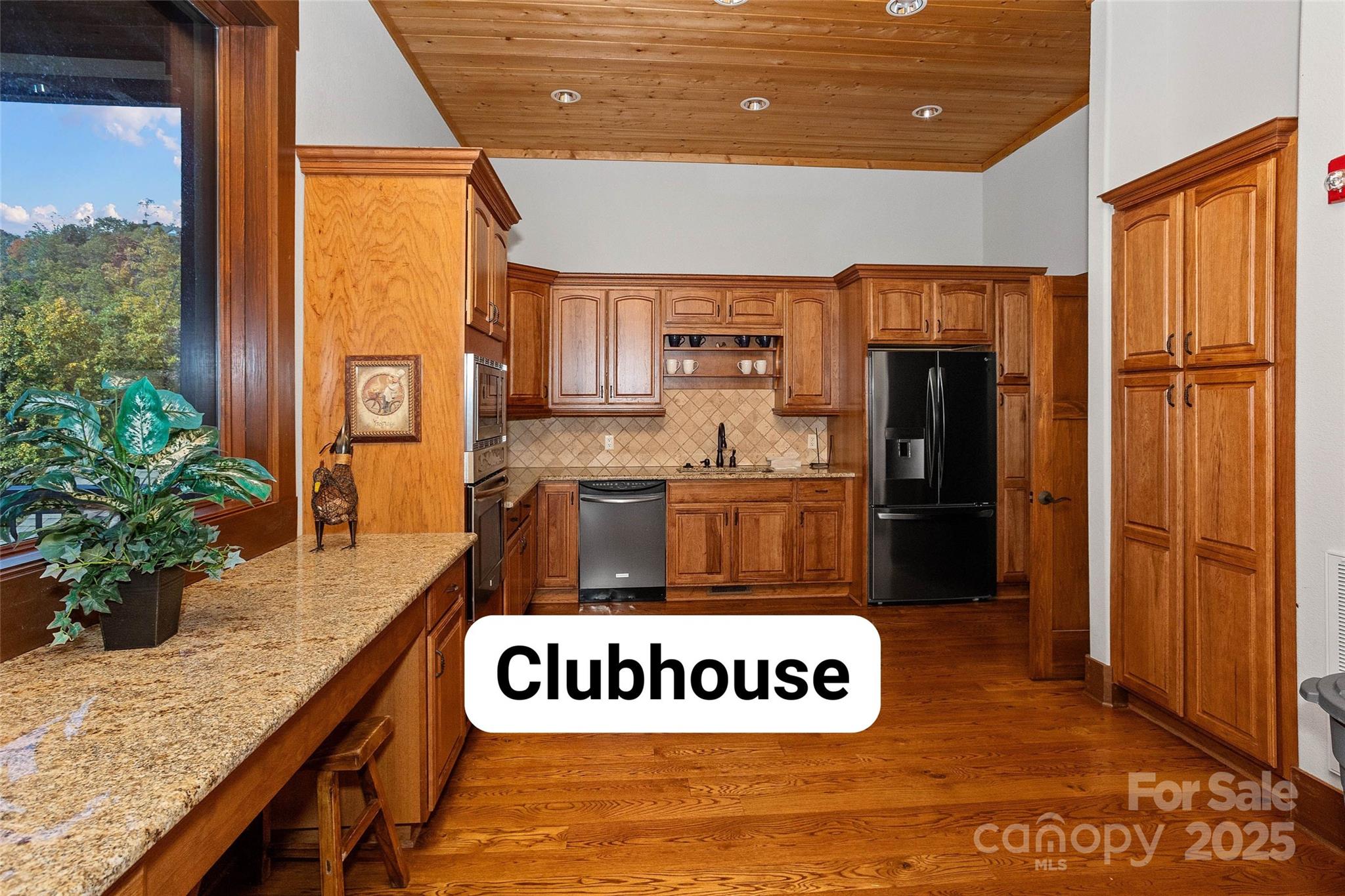 735 Bills Mountain Trail Property Photo 40