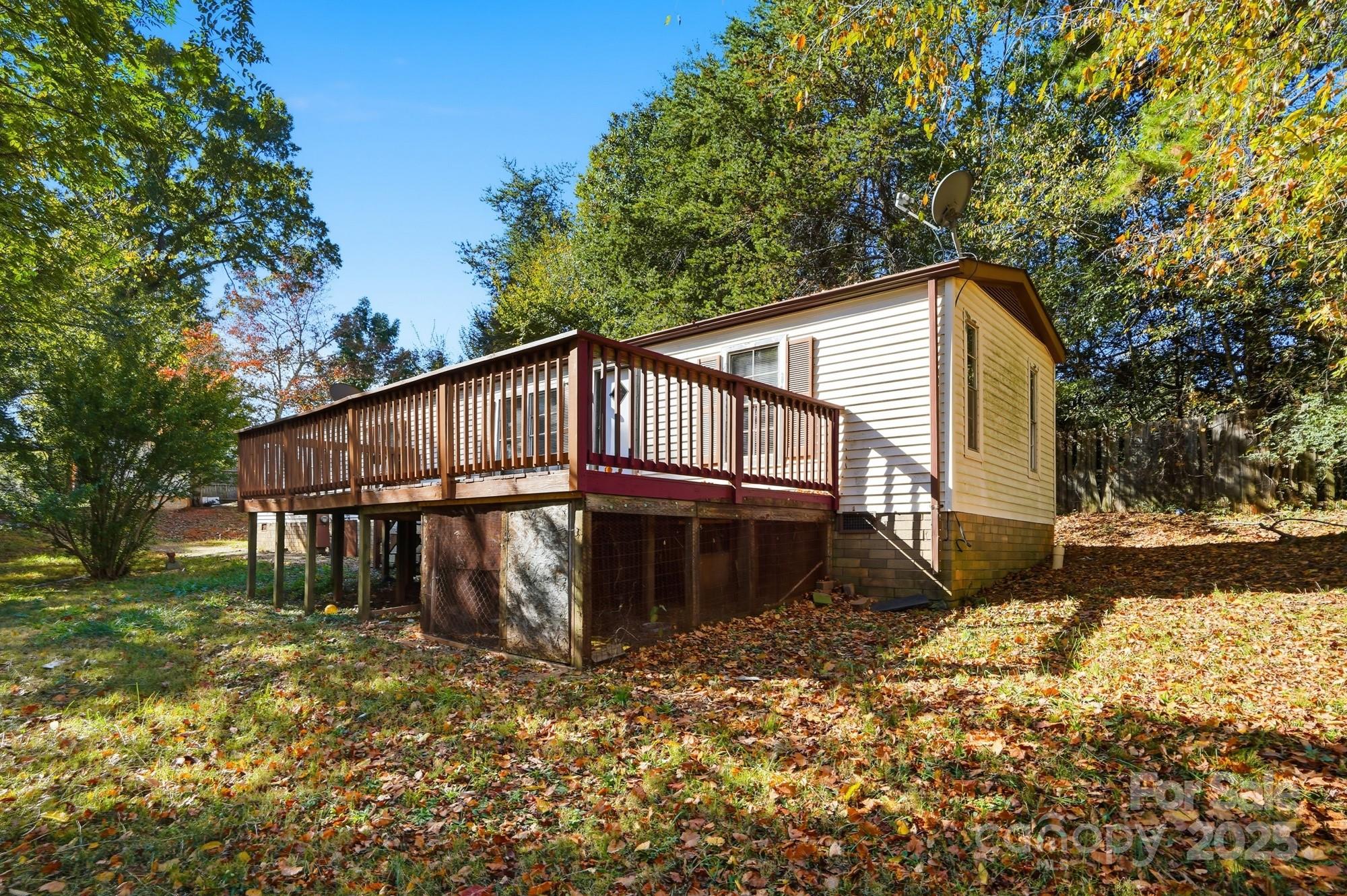 115 Red Bud Place Property Photo 2