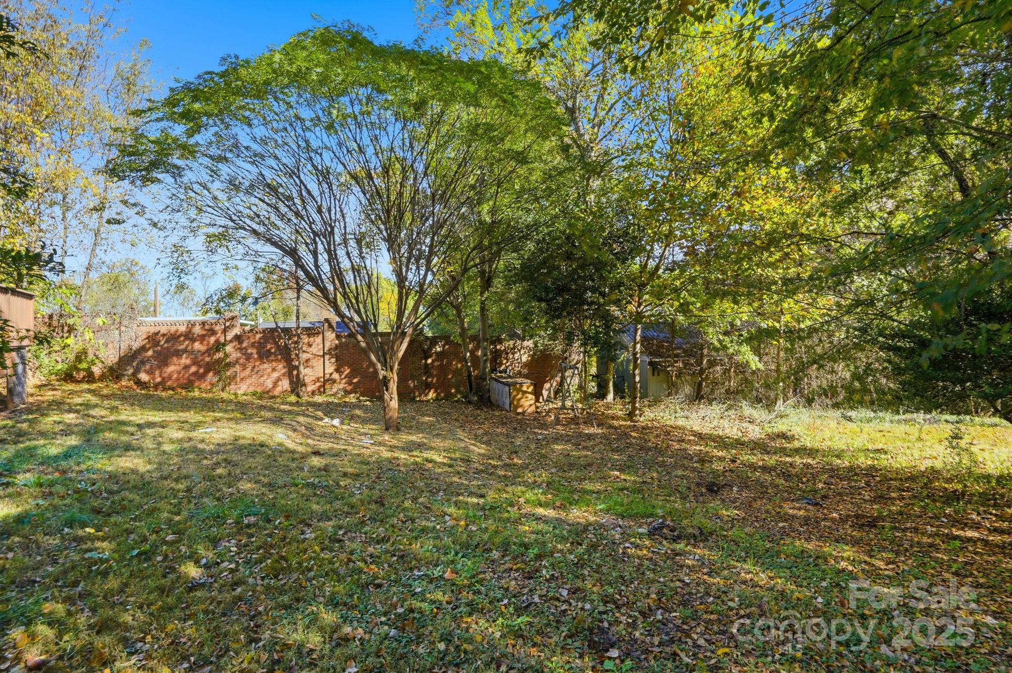115 Red Bud Place Property Photo 27