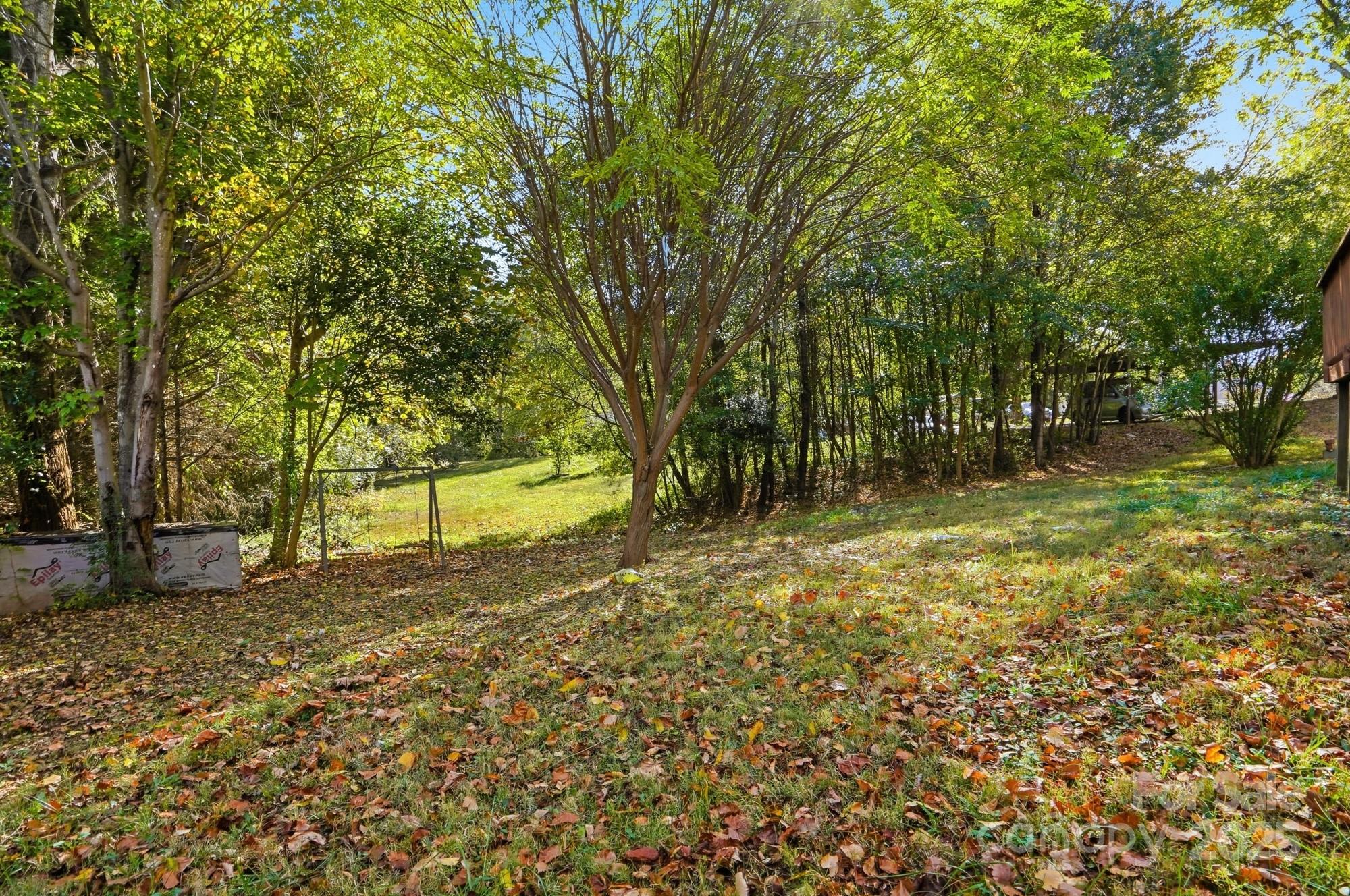 115 Red Bud Place Property Photo 28