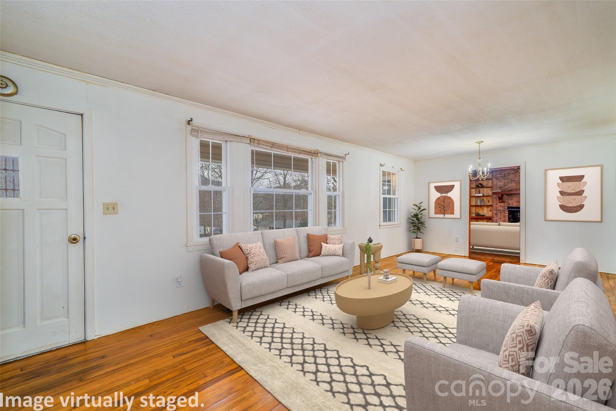 52 E Miller Street Property Photo 4