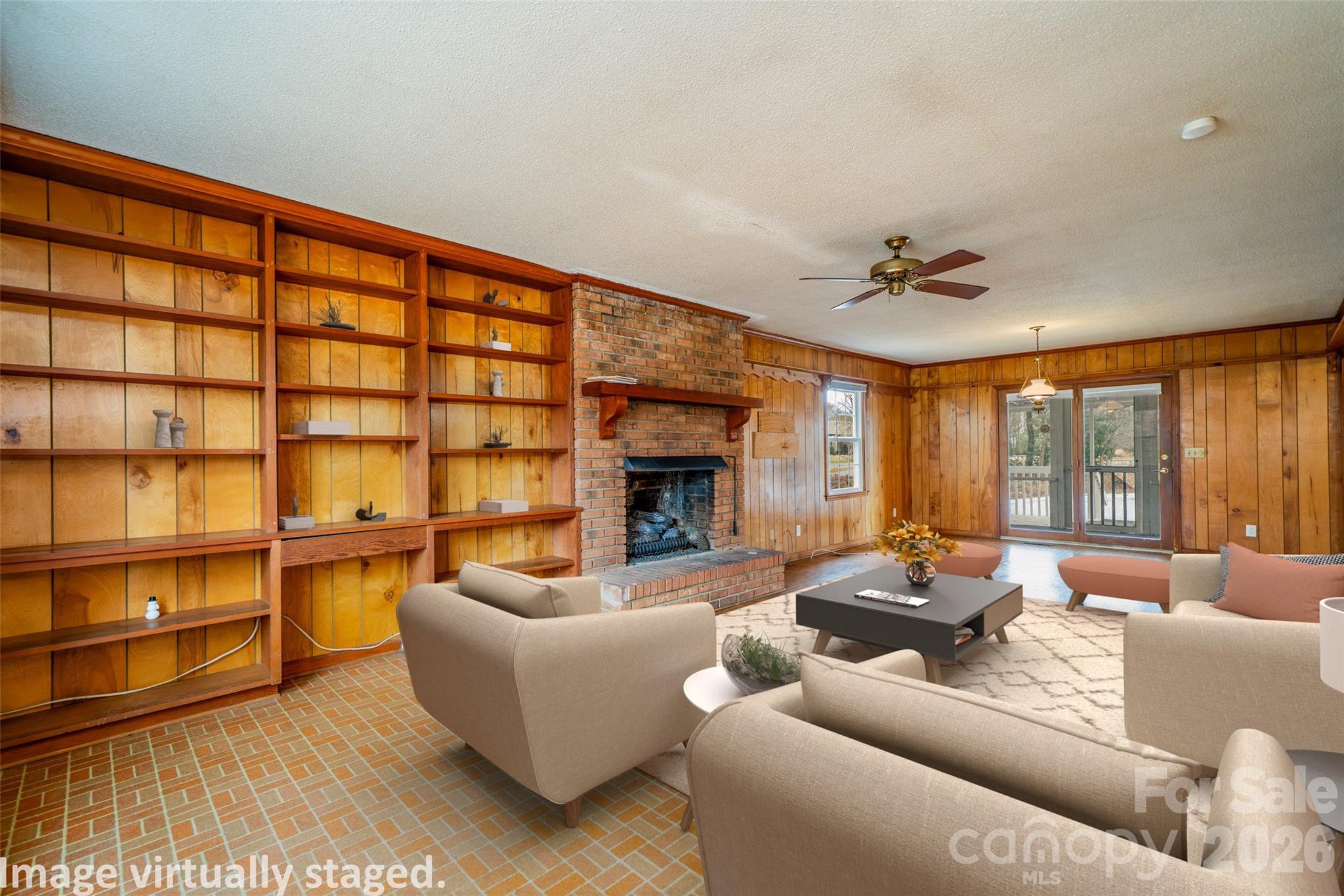 52 E Miller Street Property Photo 5