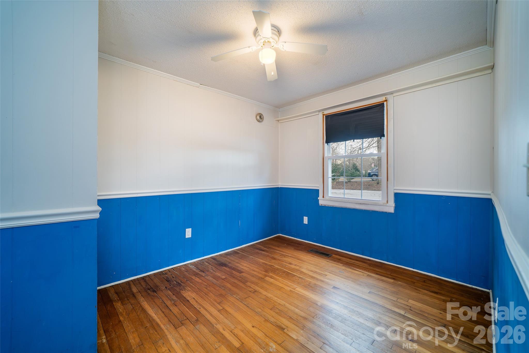 52 E Miller Street Property Photo 12