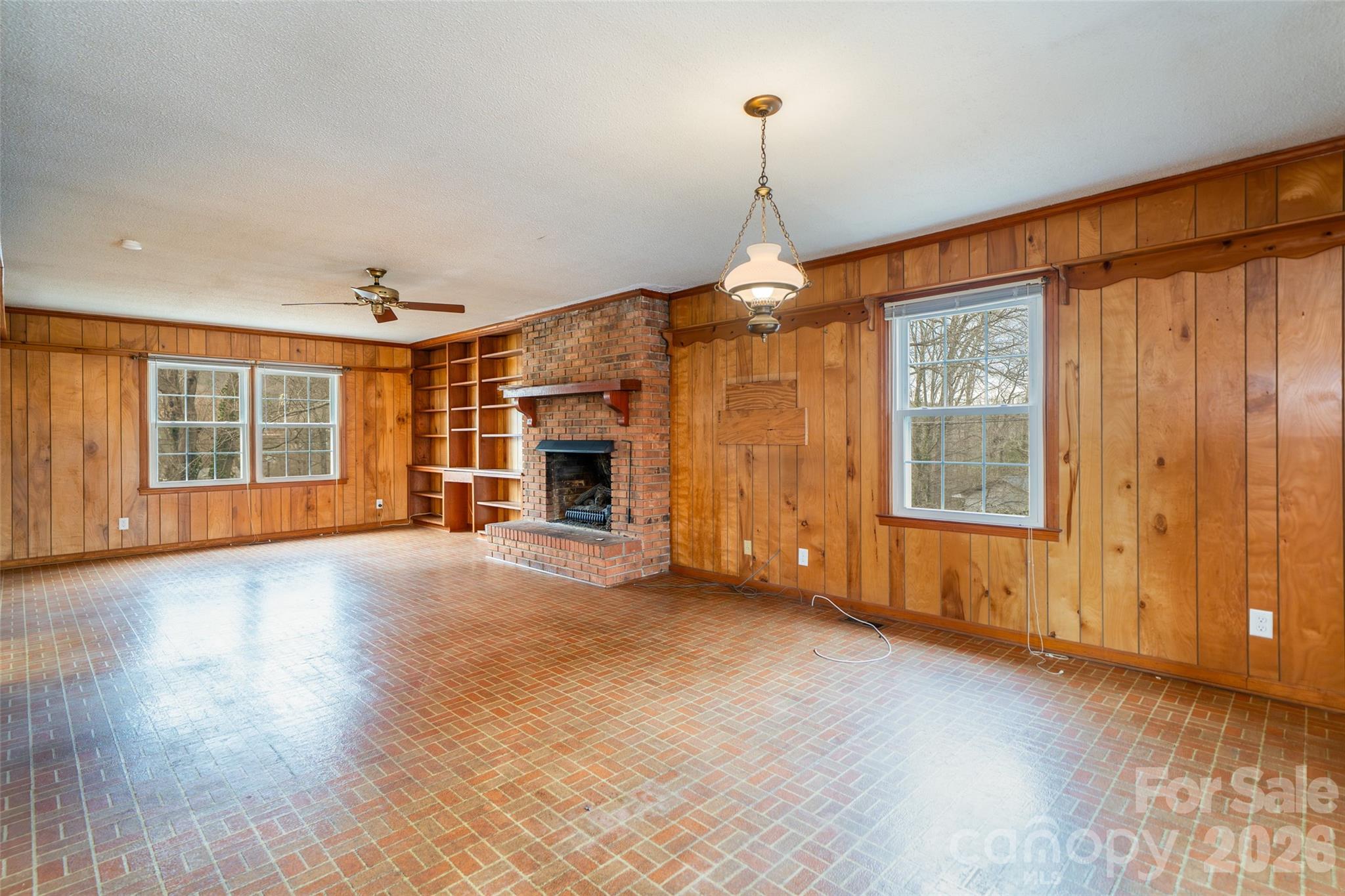 52 E Miller Street Property Photo 14