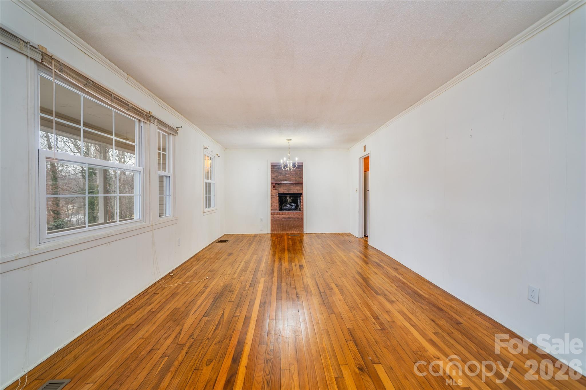 52 E Miller Street Property Photo 17