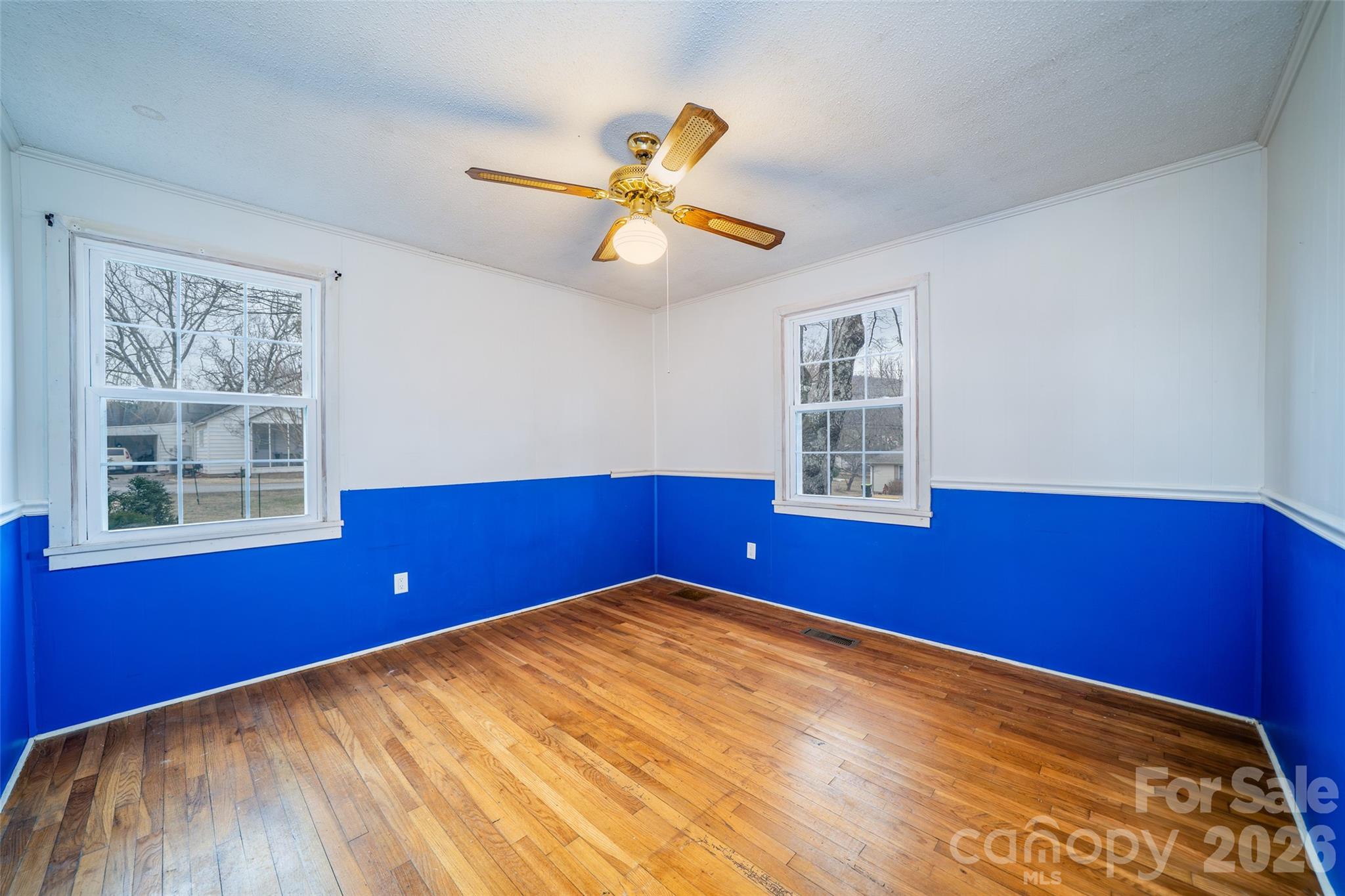 52 E Miller Street Property Photo 22