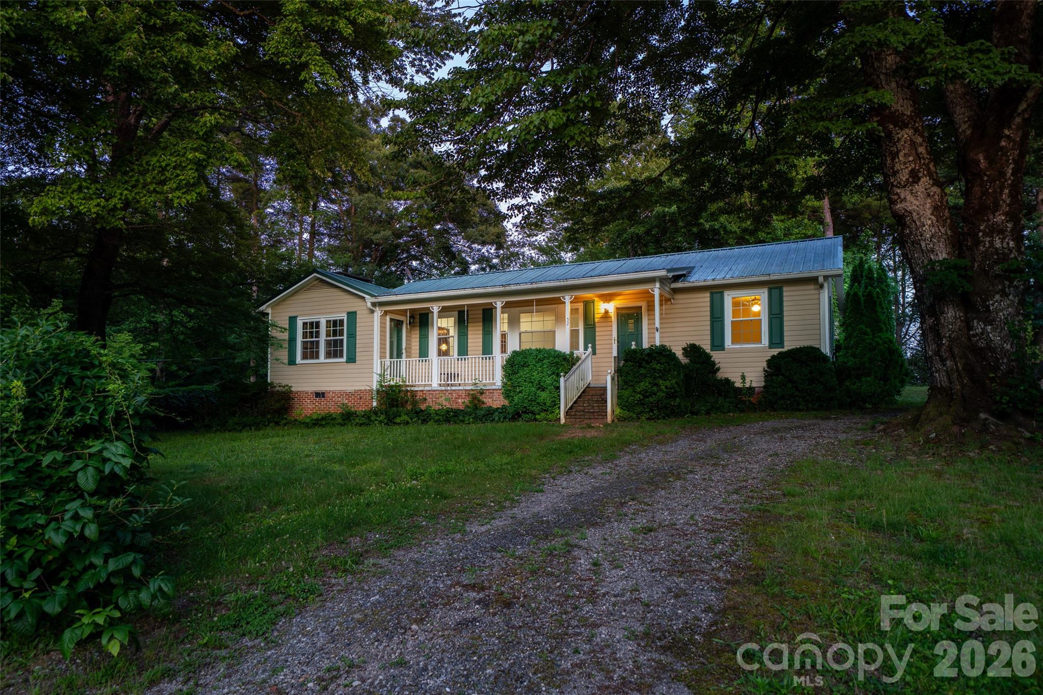 52 E Miller Street Property Photo 25