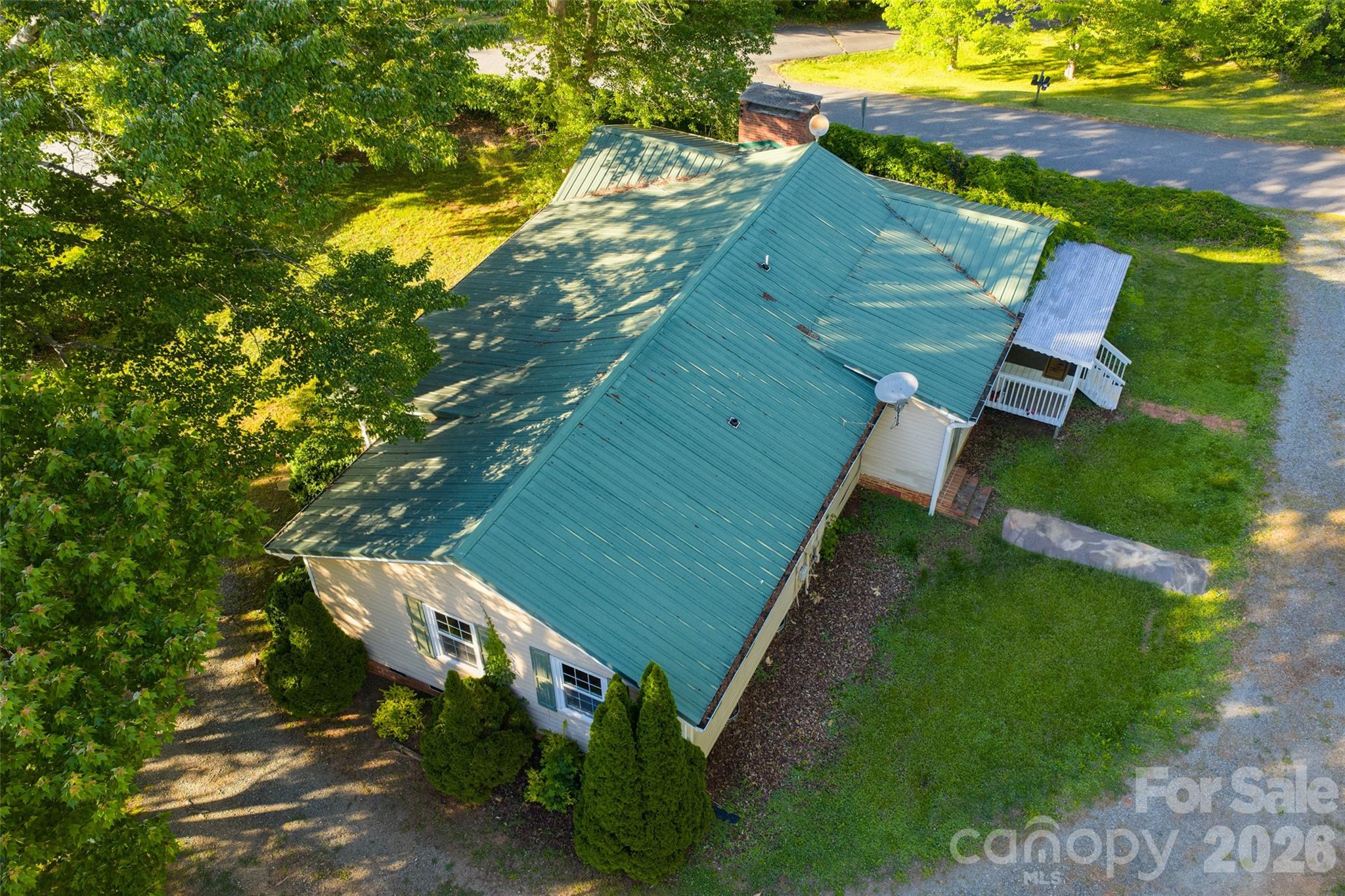 52 E Miller Street Property Photo 34