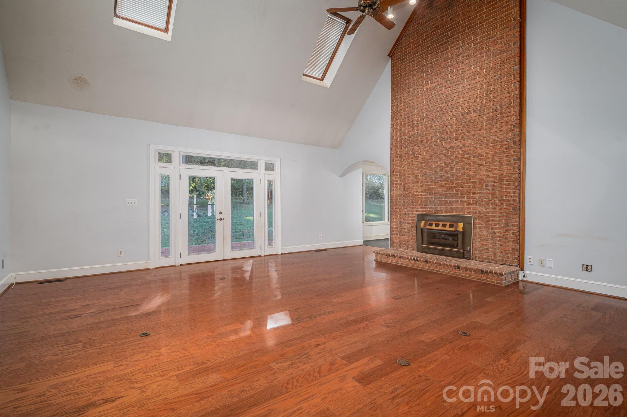 208 Hollow Road Property Photo 7