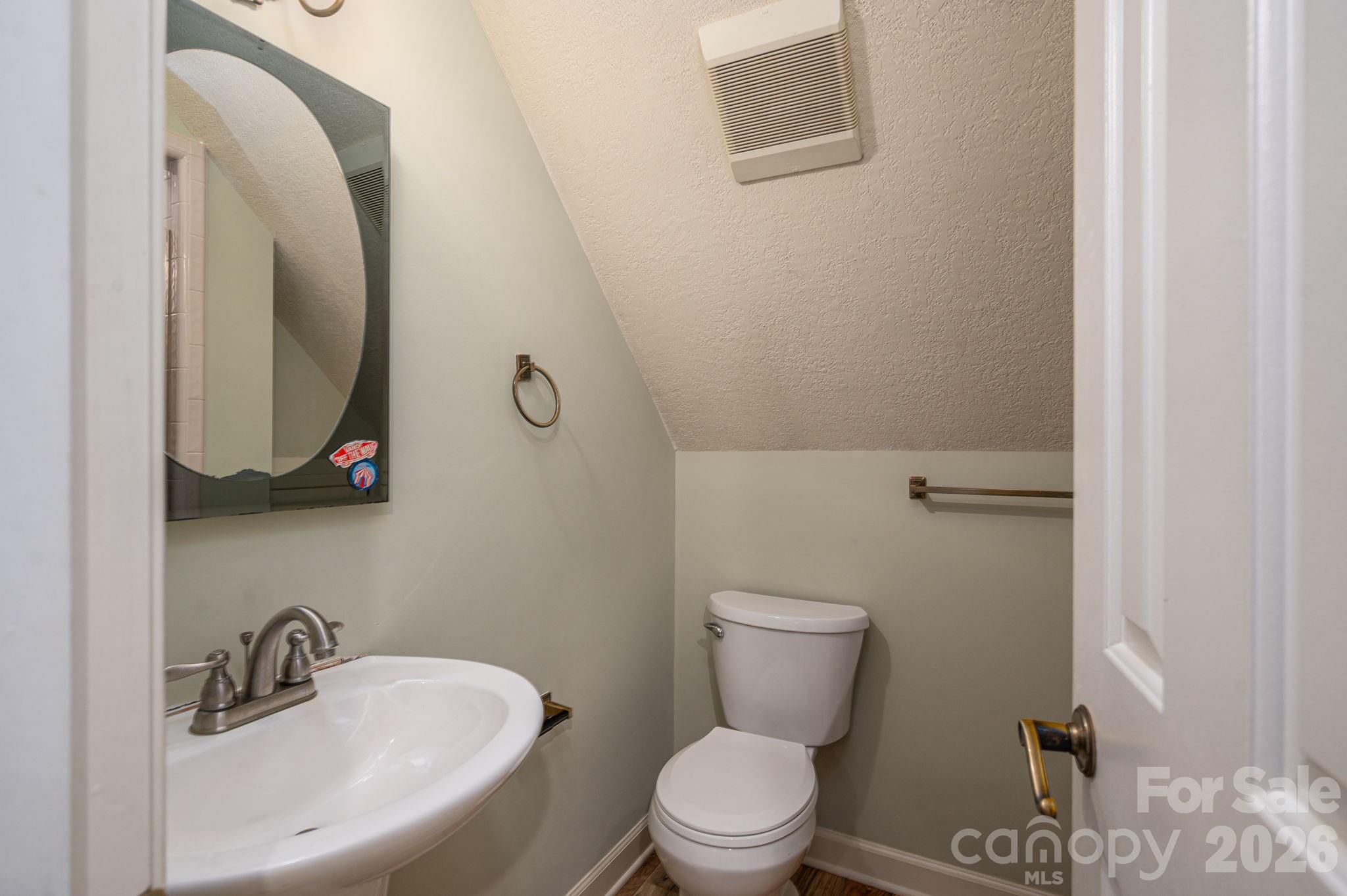 208 Hollow Road Property Photo 29
