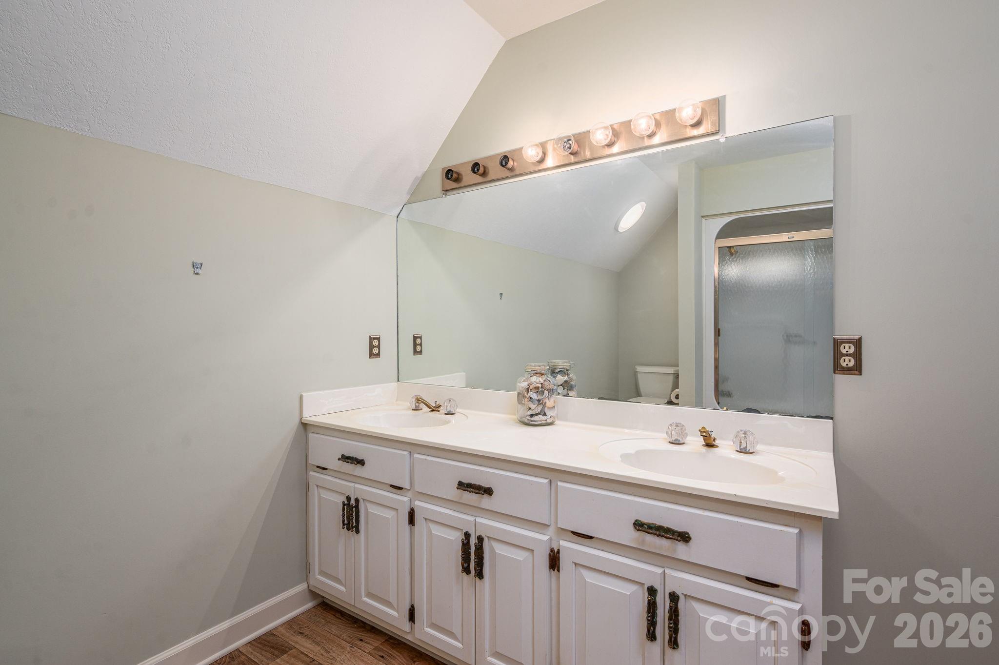 208 Hollow Road Property Photo 35