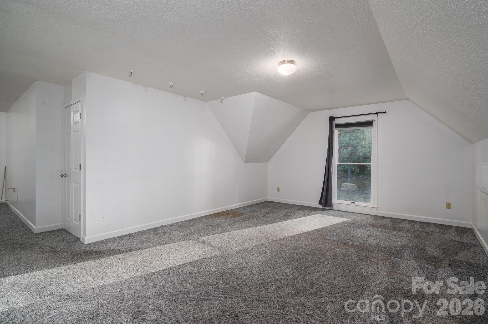 208 Hollow Road Property Photo 38