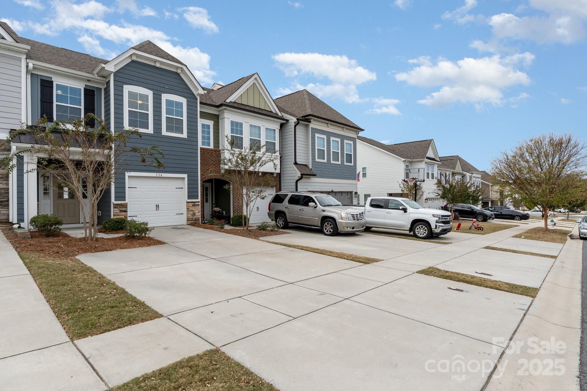 334 Embers Lane Property Photo 4