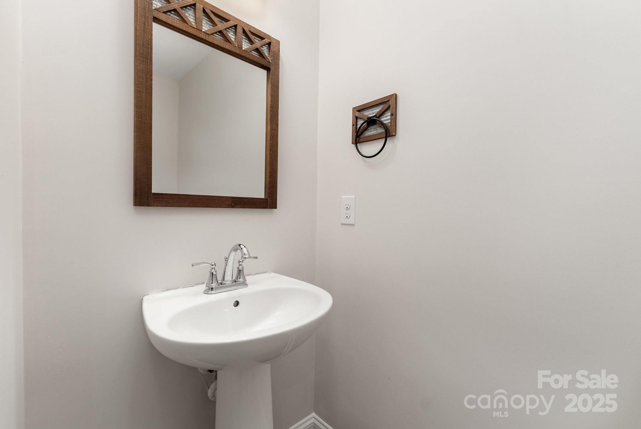 334 Embers Lane Property Photo 26