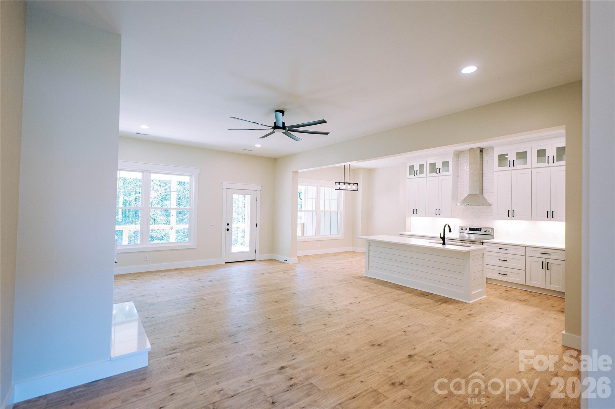 2031 Piper Ridge Drive Property Photo 2