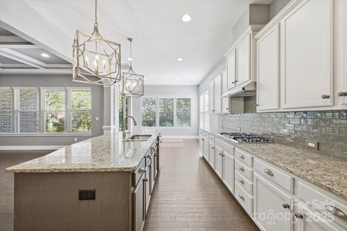 2013 Arbor Hills Drive Property Photo 3