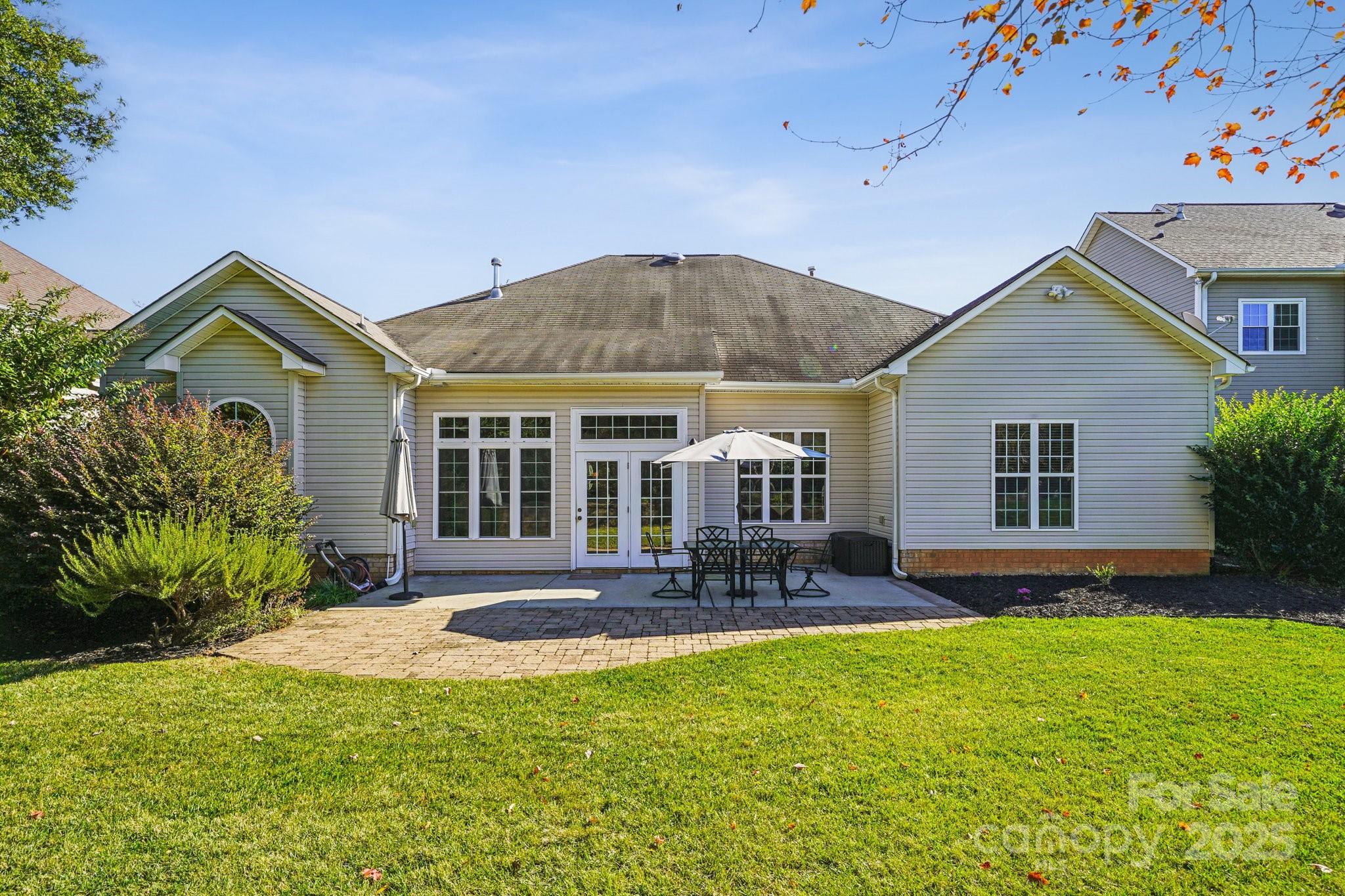 120 Elizabeth Hearth Road 93 Property Photo 20