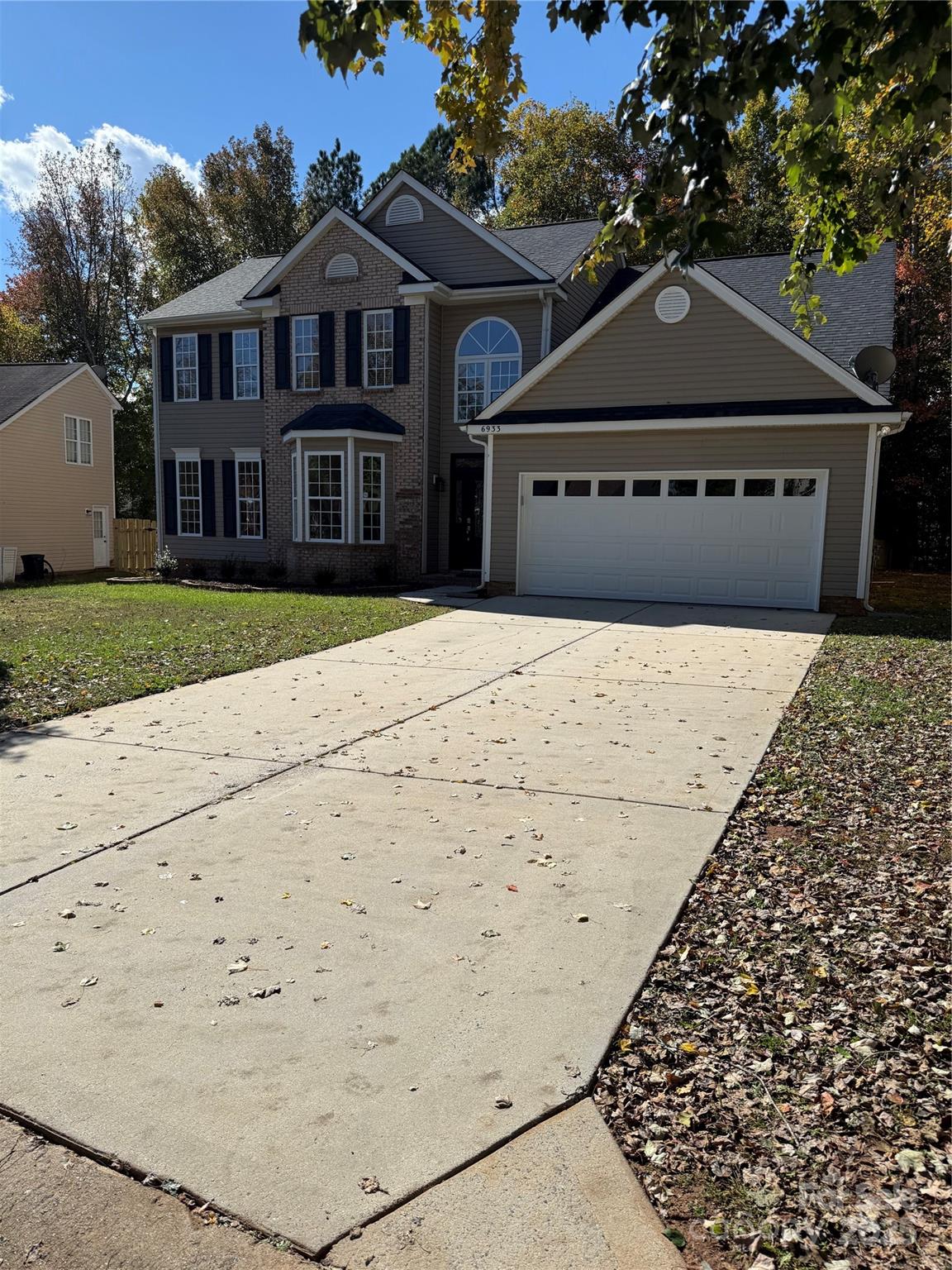 6933 Sweetfield Drive 12 Property Photo 3