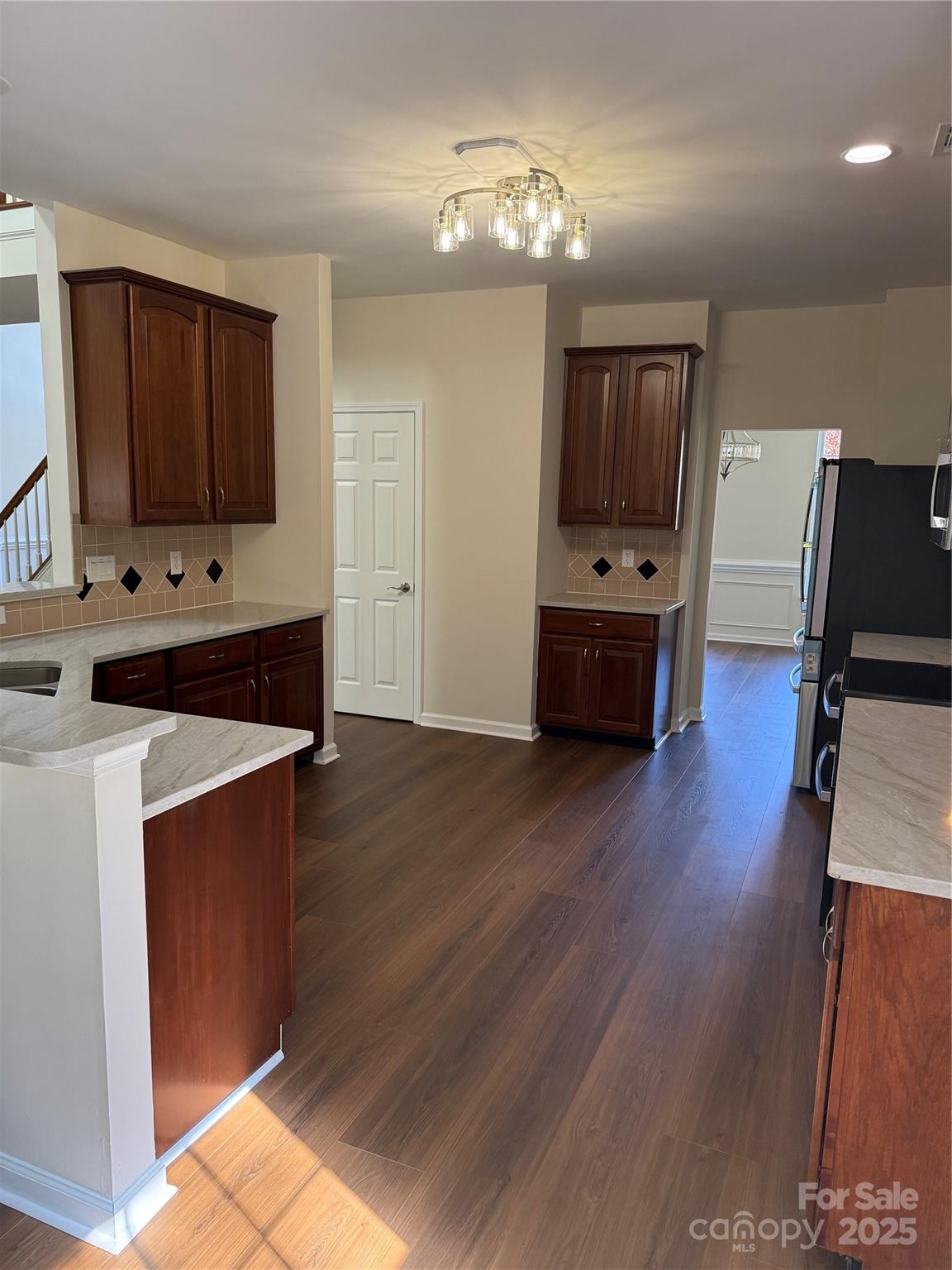 6933 Sweetfield Drive 12 Property Photo 10