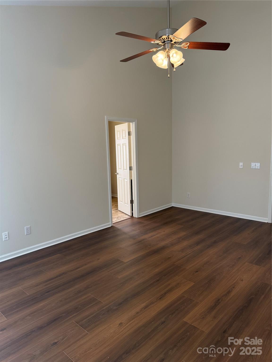 6933 Sweetfield Drive 12 Property Photo 22