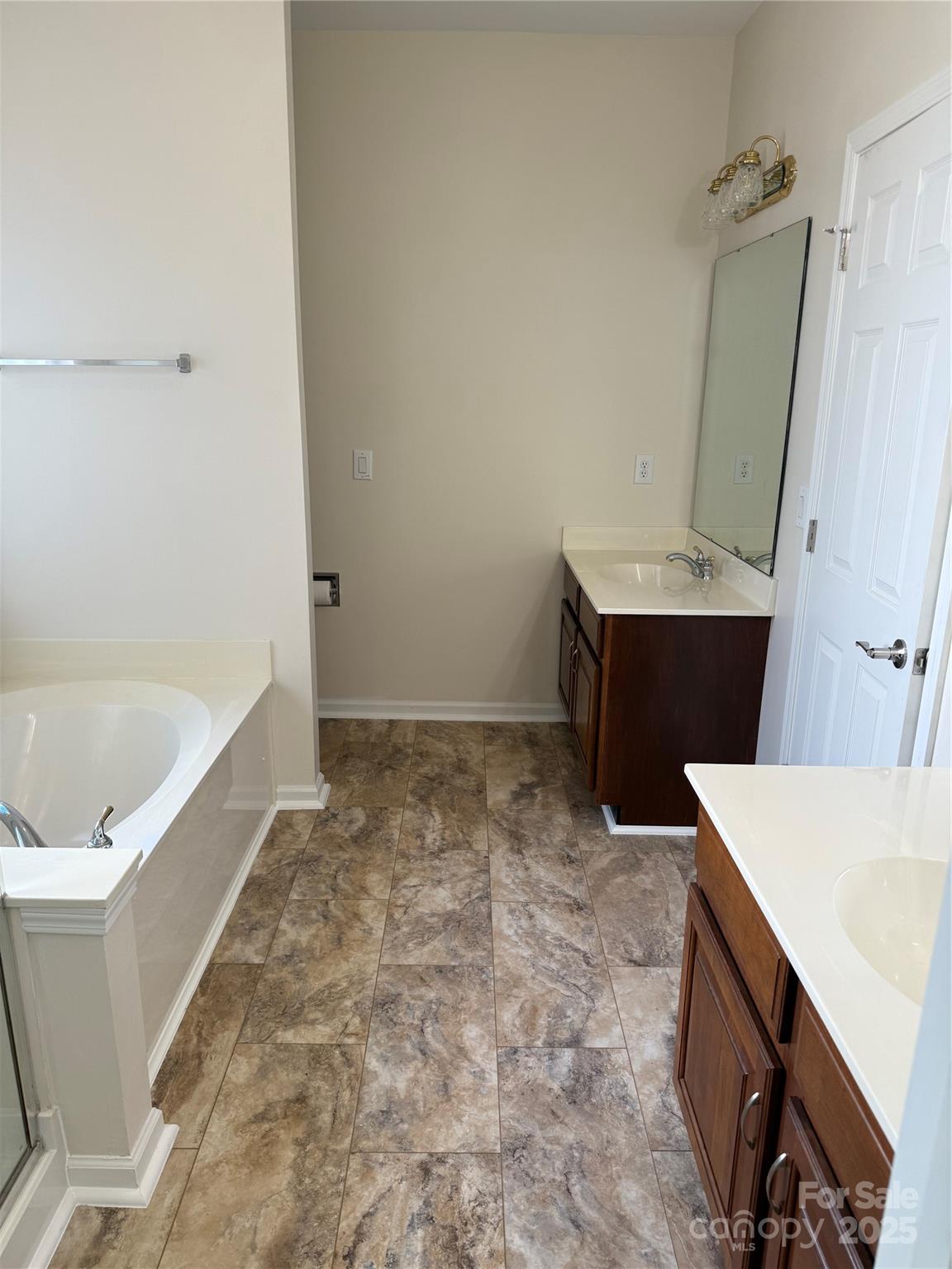 6933 Sweetfield Drive 12 Property Photo 25