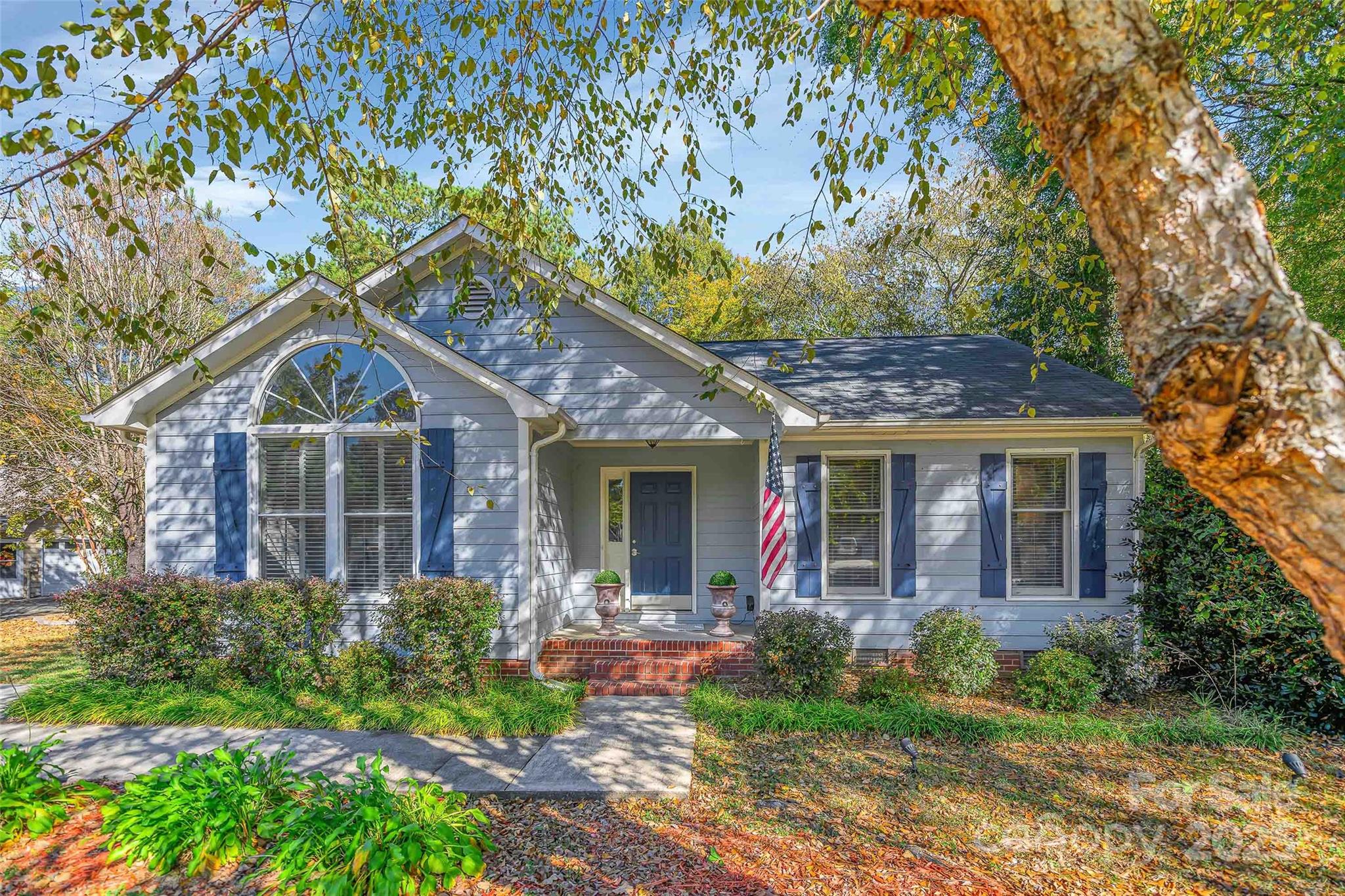 664 Tryon Place Property Photo 1