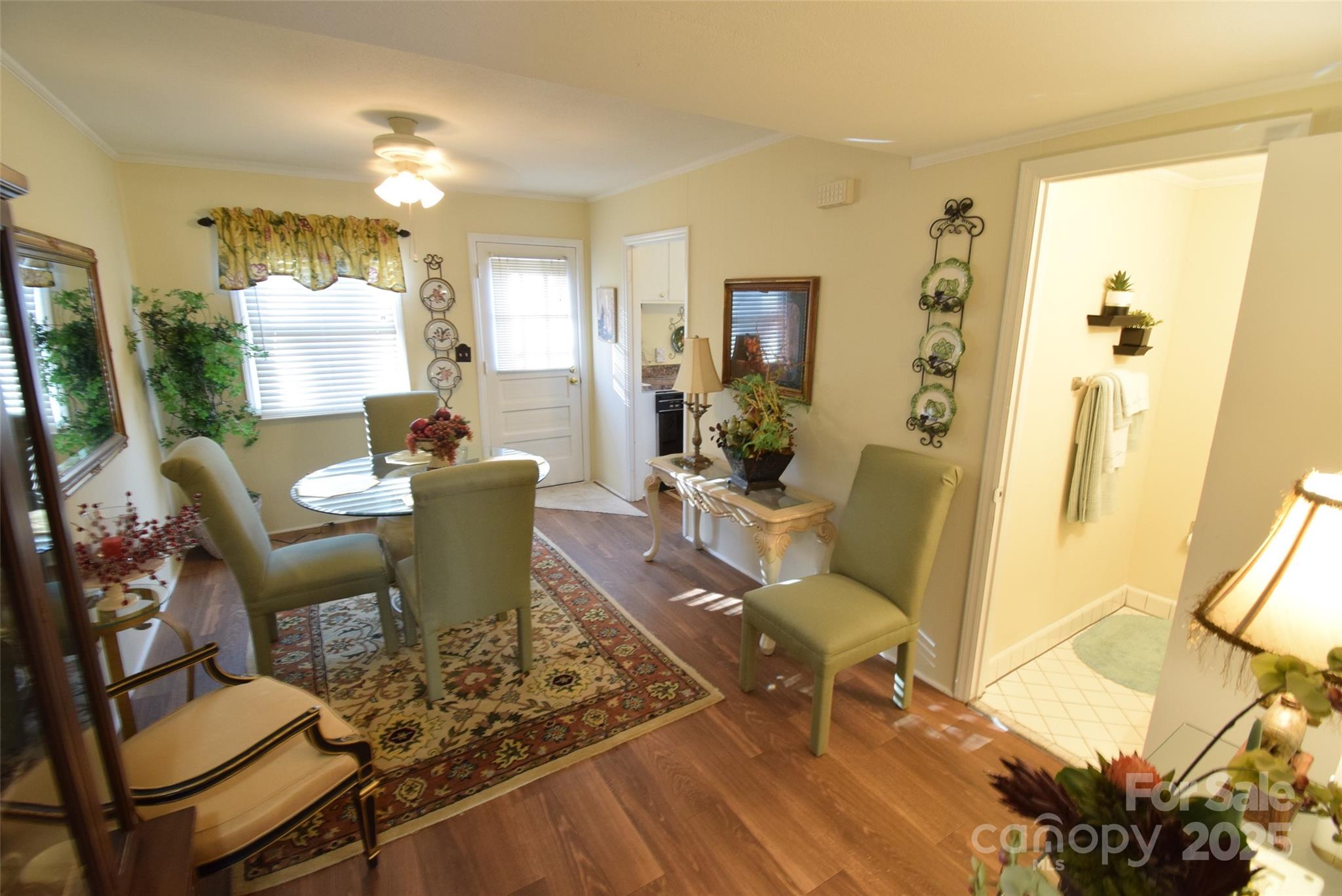 623 S New Hope Road 13 Property Photo 7