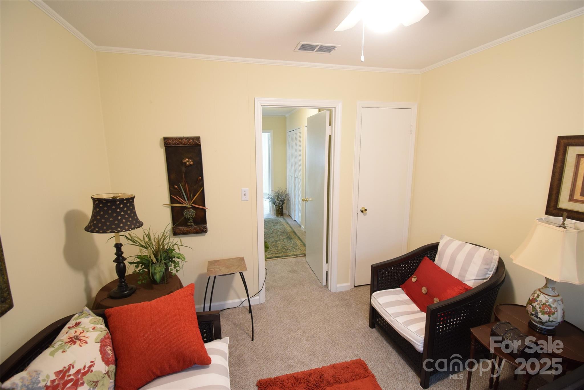 623 S New Hope Road 13 Property Photo 17