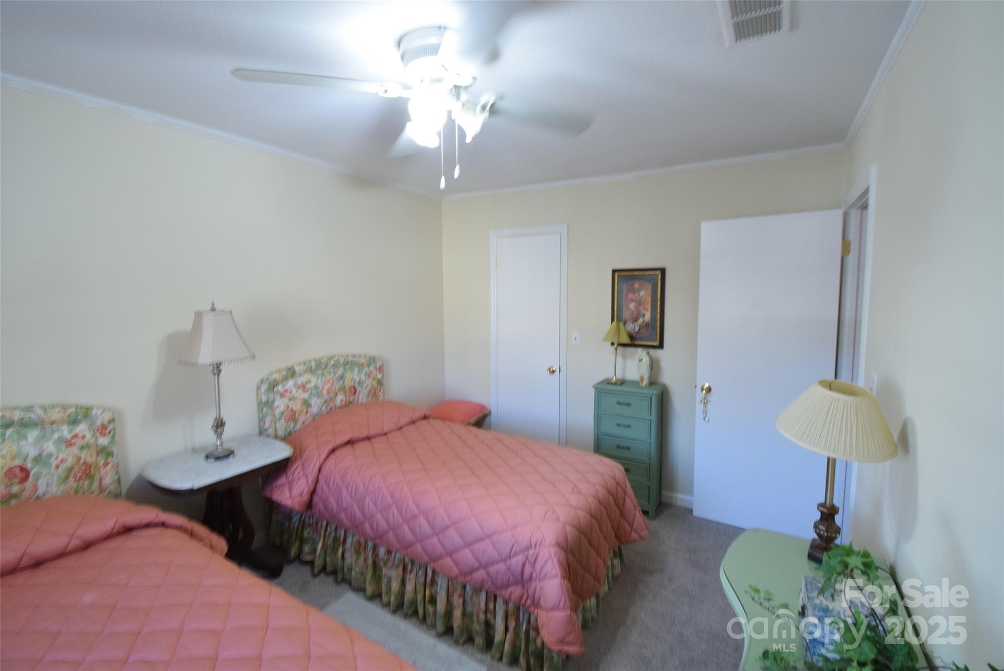 623 S New Hope Road 13 Property Photo 20