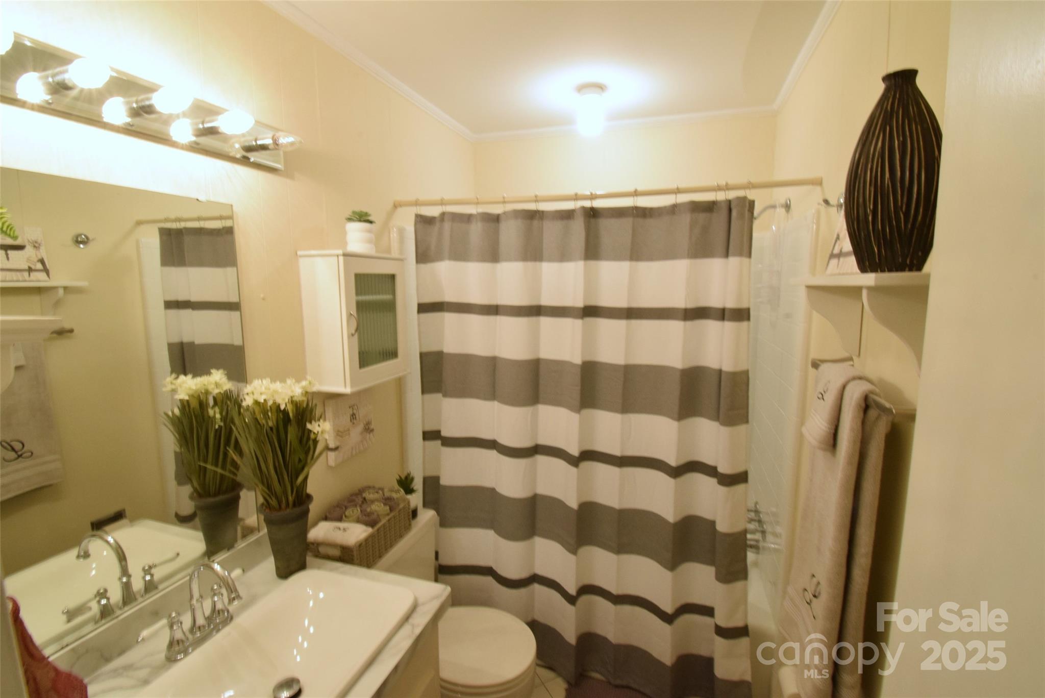 623 S New Hope Road 13 Property Photo 23