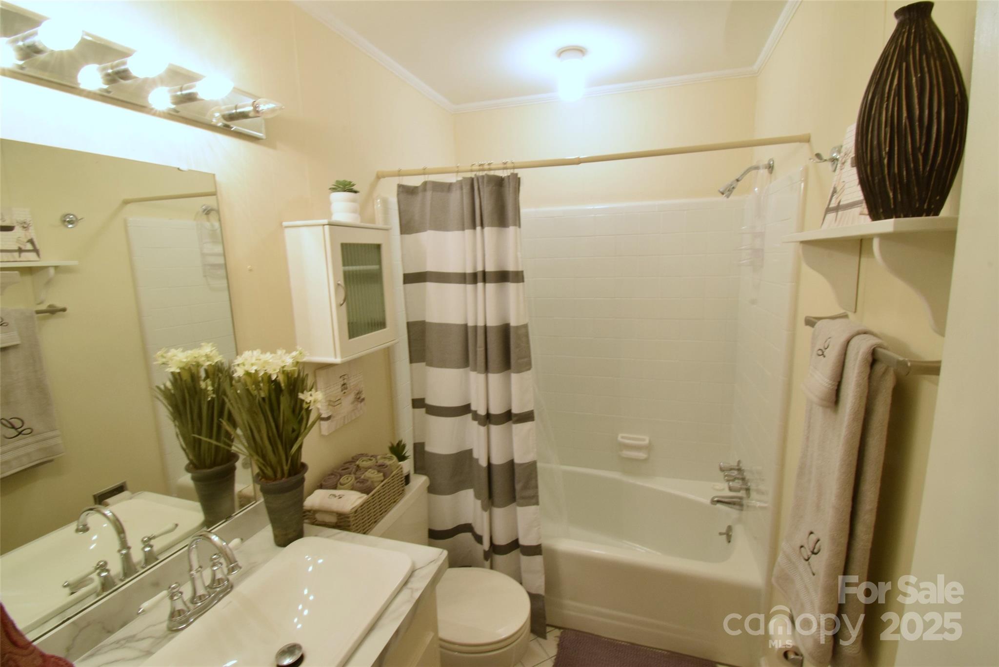 623 S New Hope Road 13 Property Photo 24