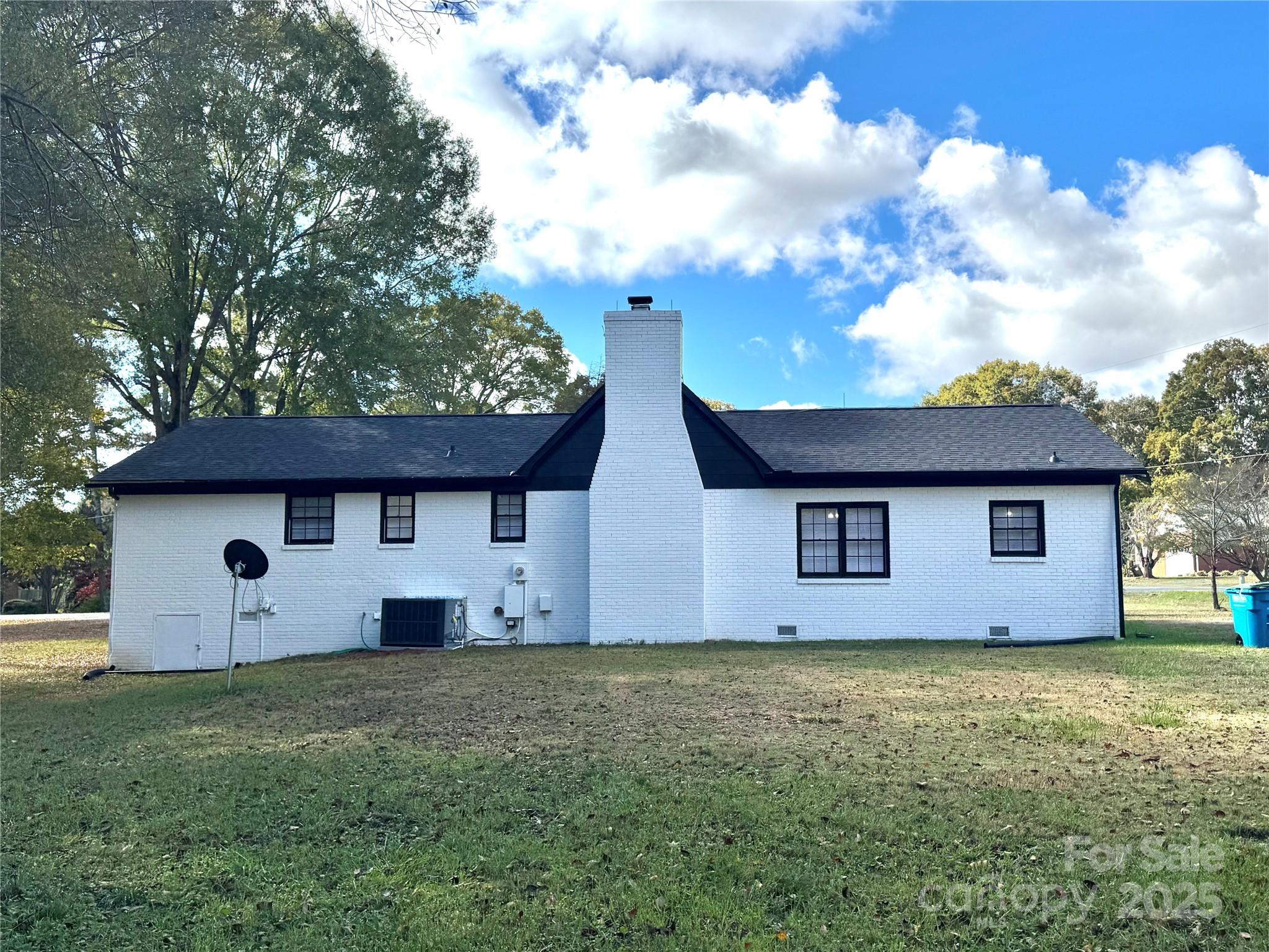 425 Acorn Oaks Drive Property Photo 19