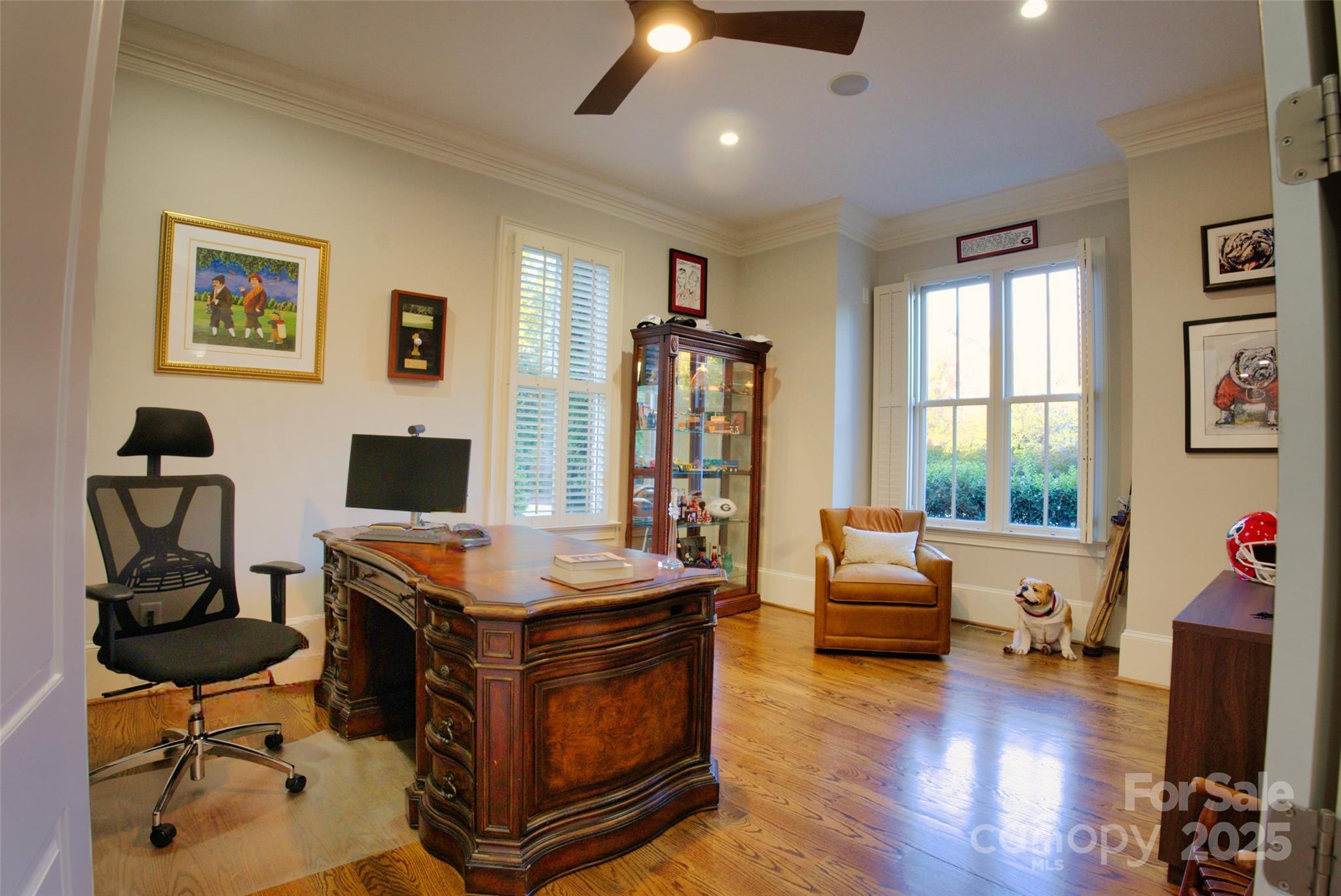 2624 Ladley Court Property Photo 4