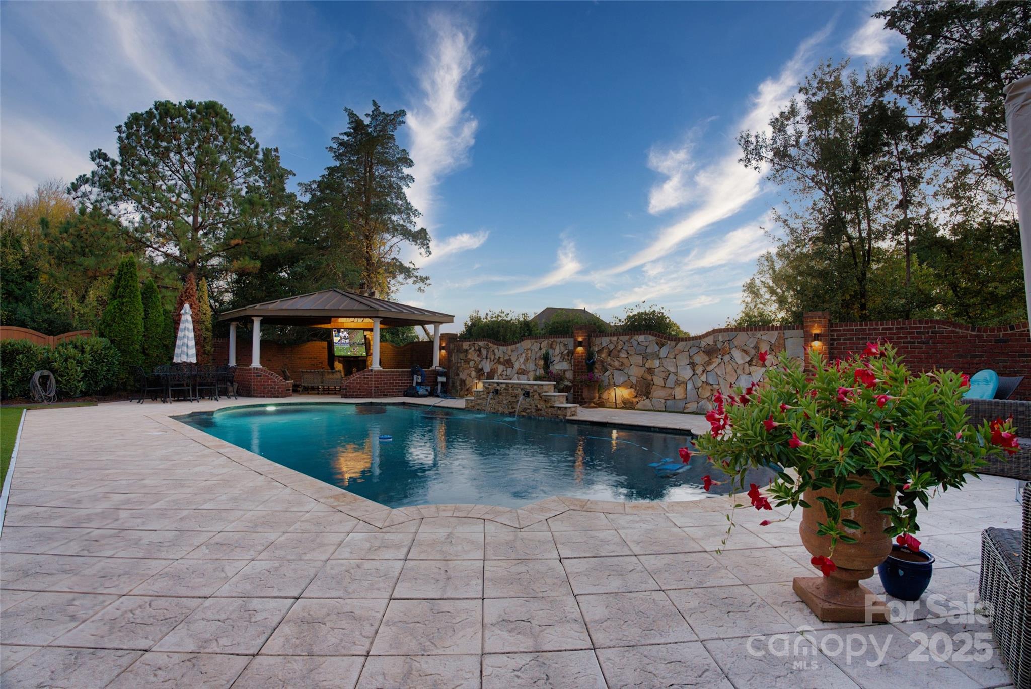 2624 Ladley Court Property Photo 30