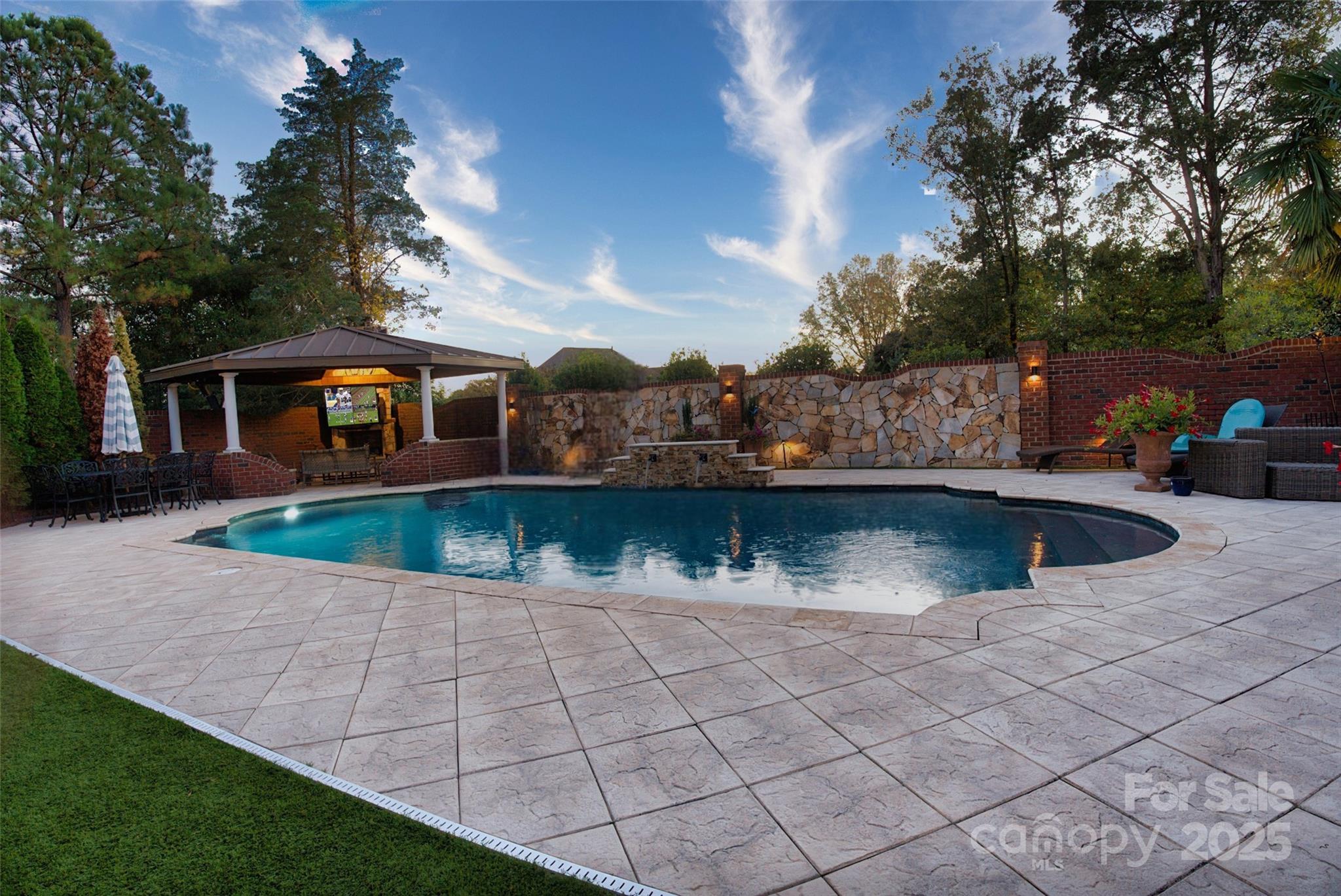 2624 Ladley Court Property Photo 31