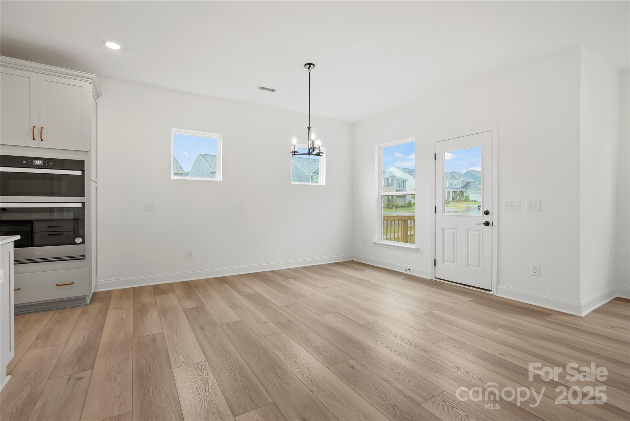 9373 Moss Plantation Avenue Property Photo 12