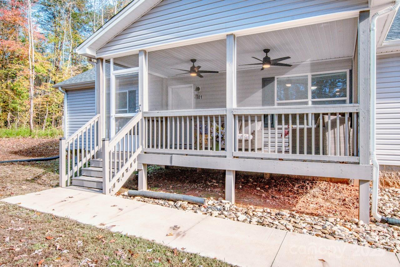 4901 Chapel Grove Road Property Photo 5