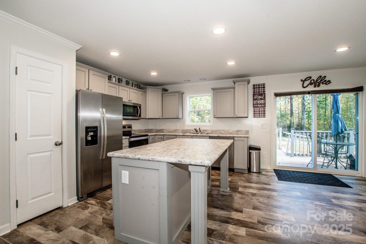 4901 Chapel Grove Road Property Photo 13