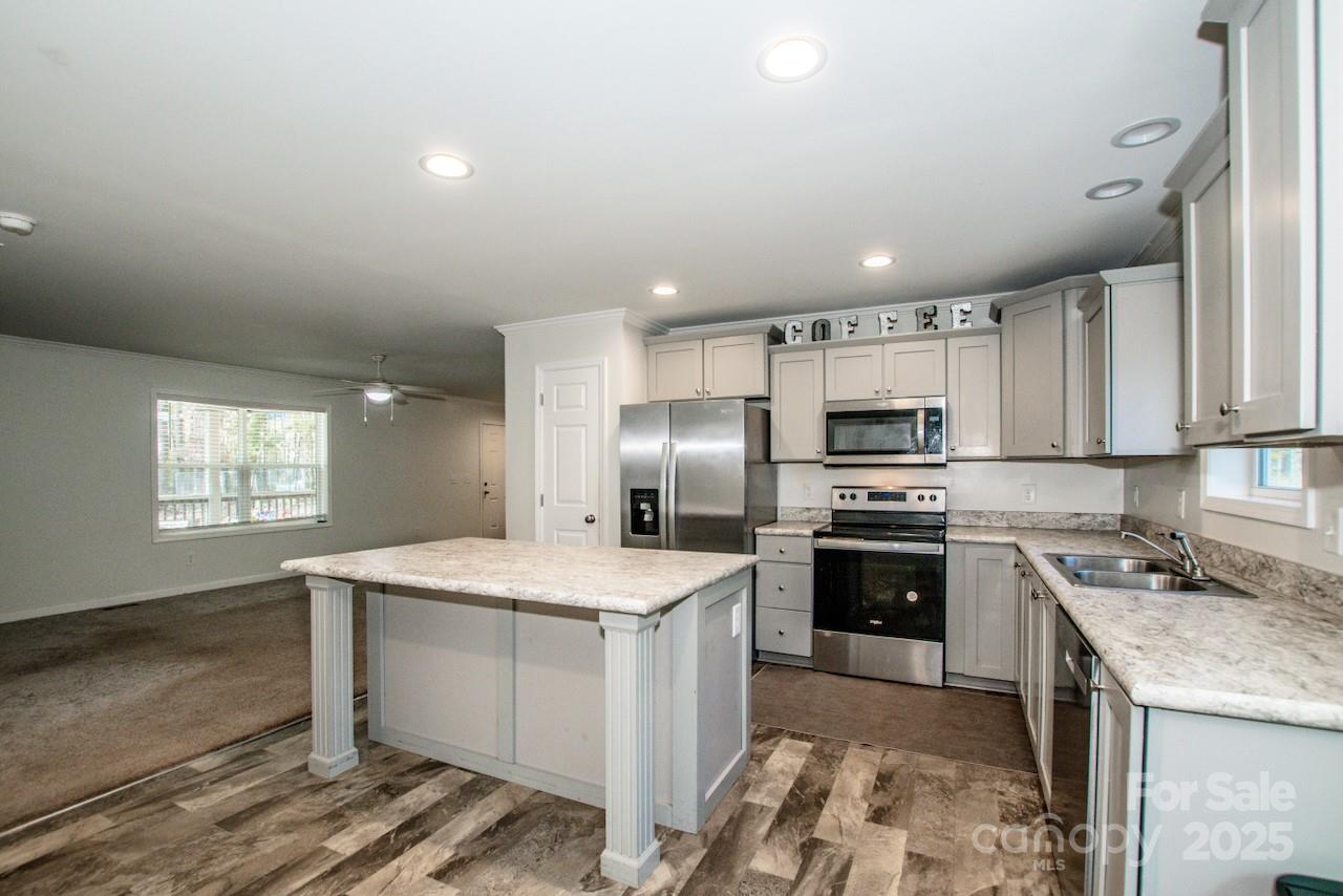 4901 Chapel Grove Road Property Photo 14