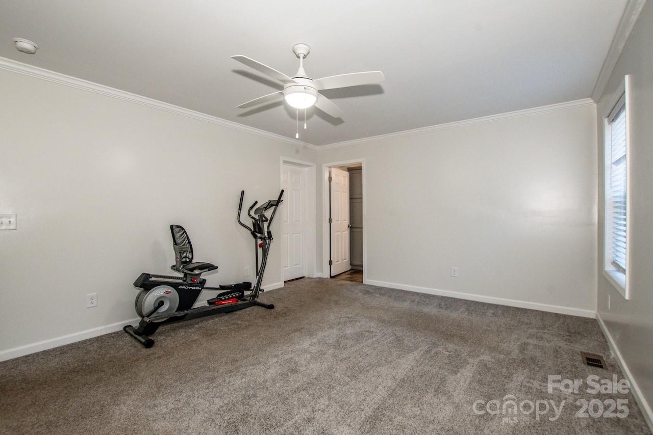 4901 Chapel Grove Road Property Photo 18