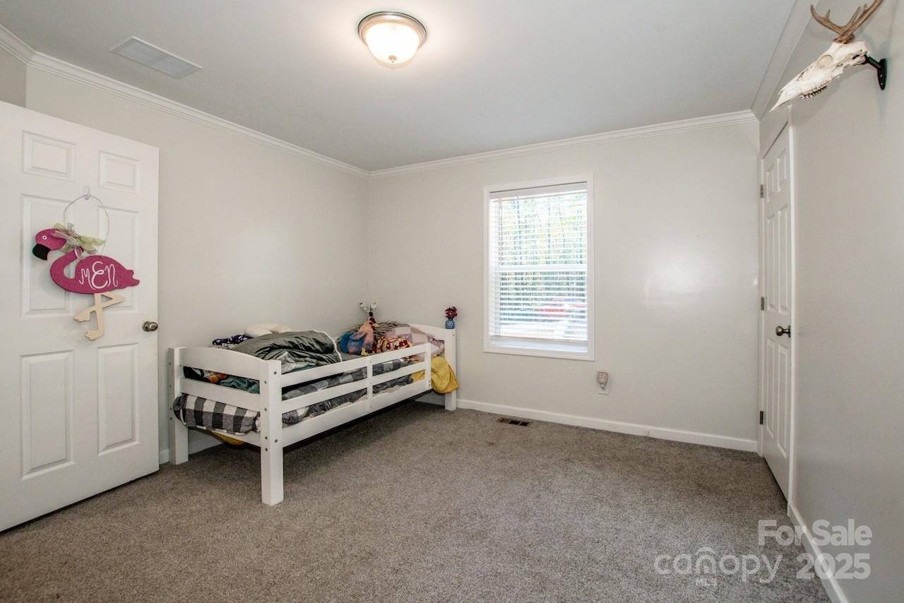 4901 Chapel Grove Road Property Photo 22