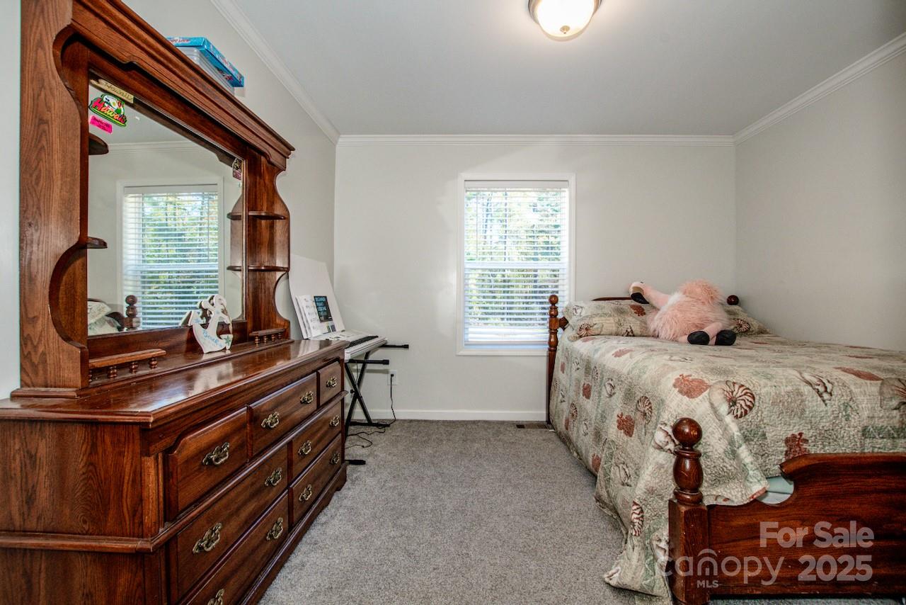 4901 Chapel Grove Road Property Photo 24