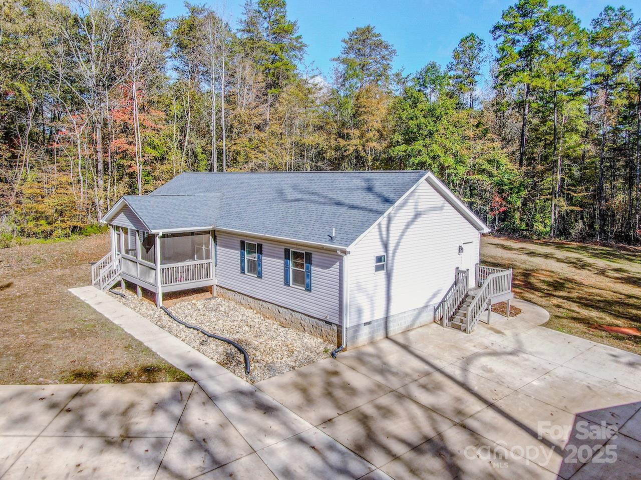 4901 Chapel Grove Road Property Photo 42