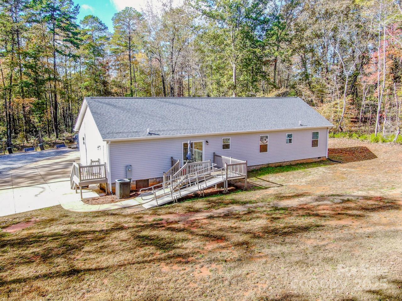 4901 Chapel Grove Road Property Photo 45