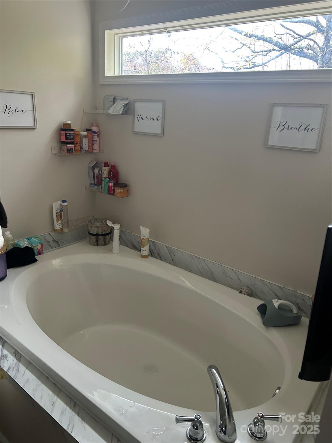 415 Rovingwood Drive Property Photo 6