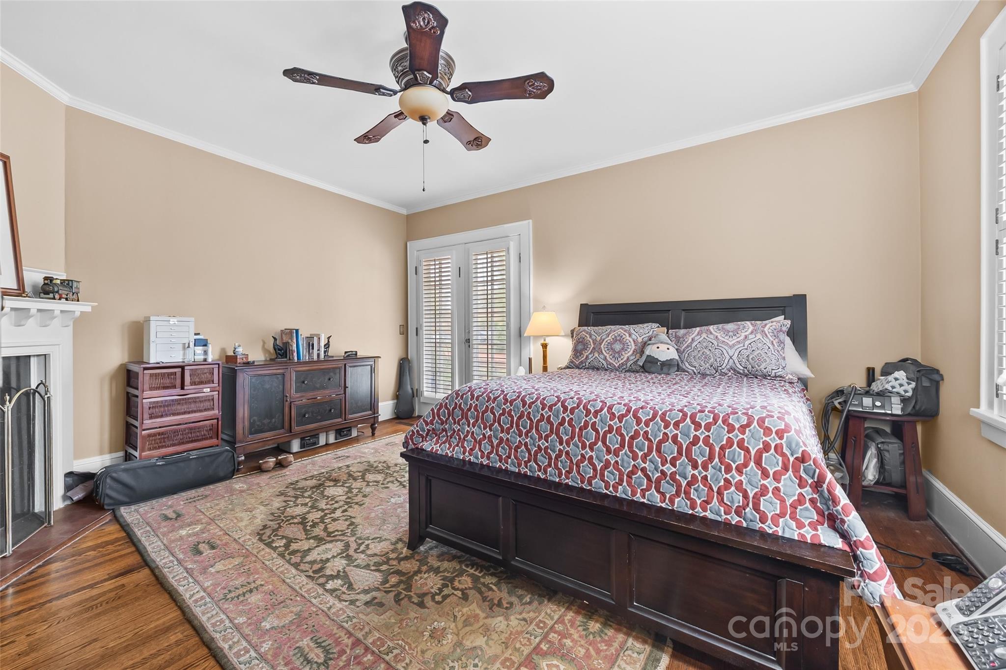 9 S Central Avenue Property Photo 18